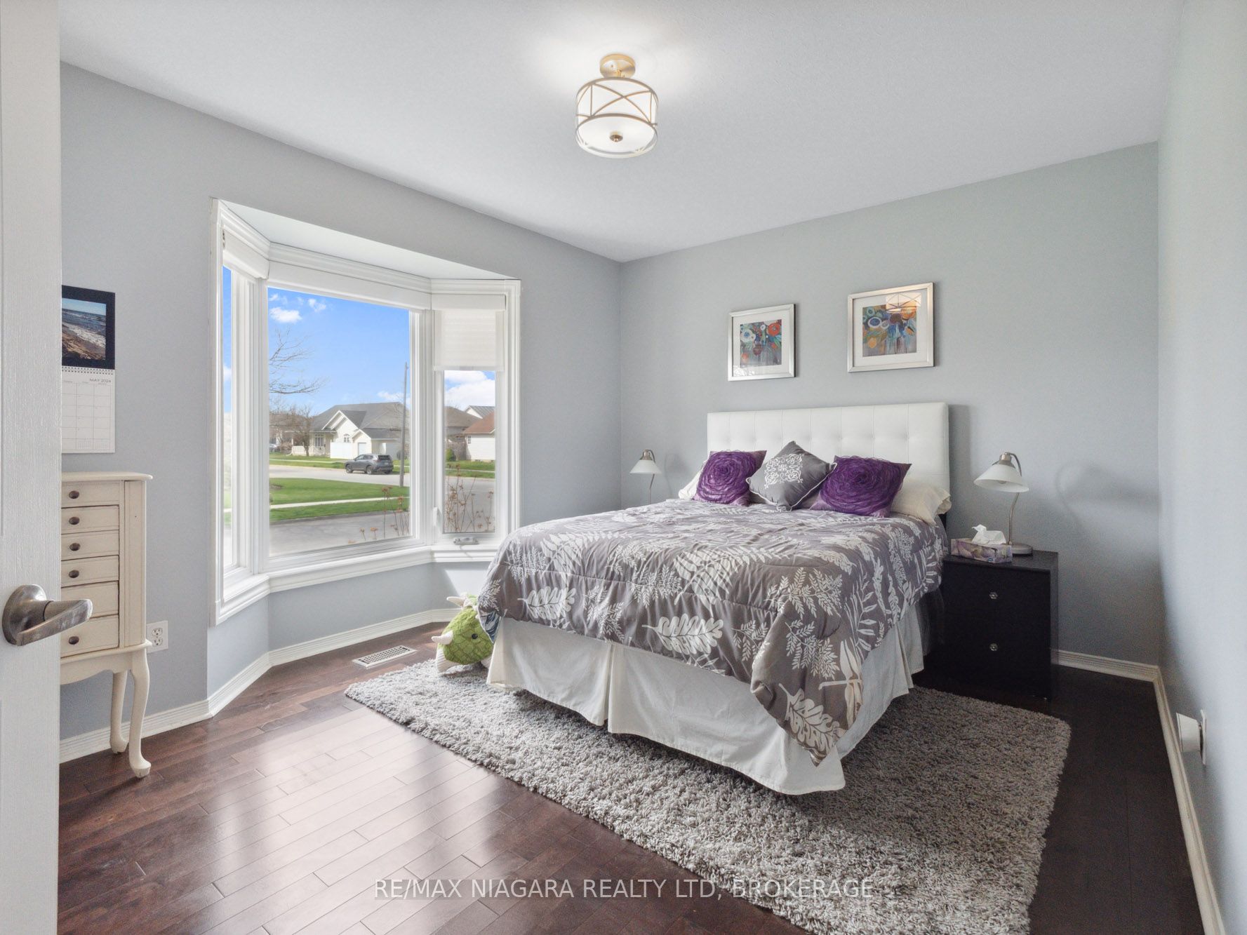 3564 Hill Street Property Photo 10