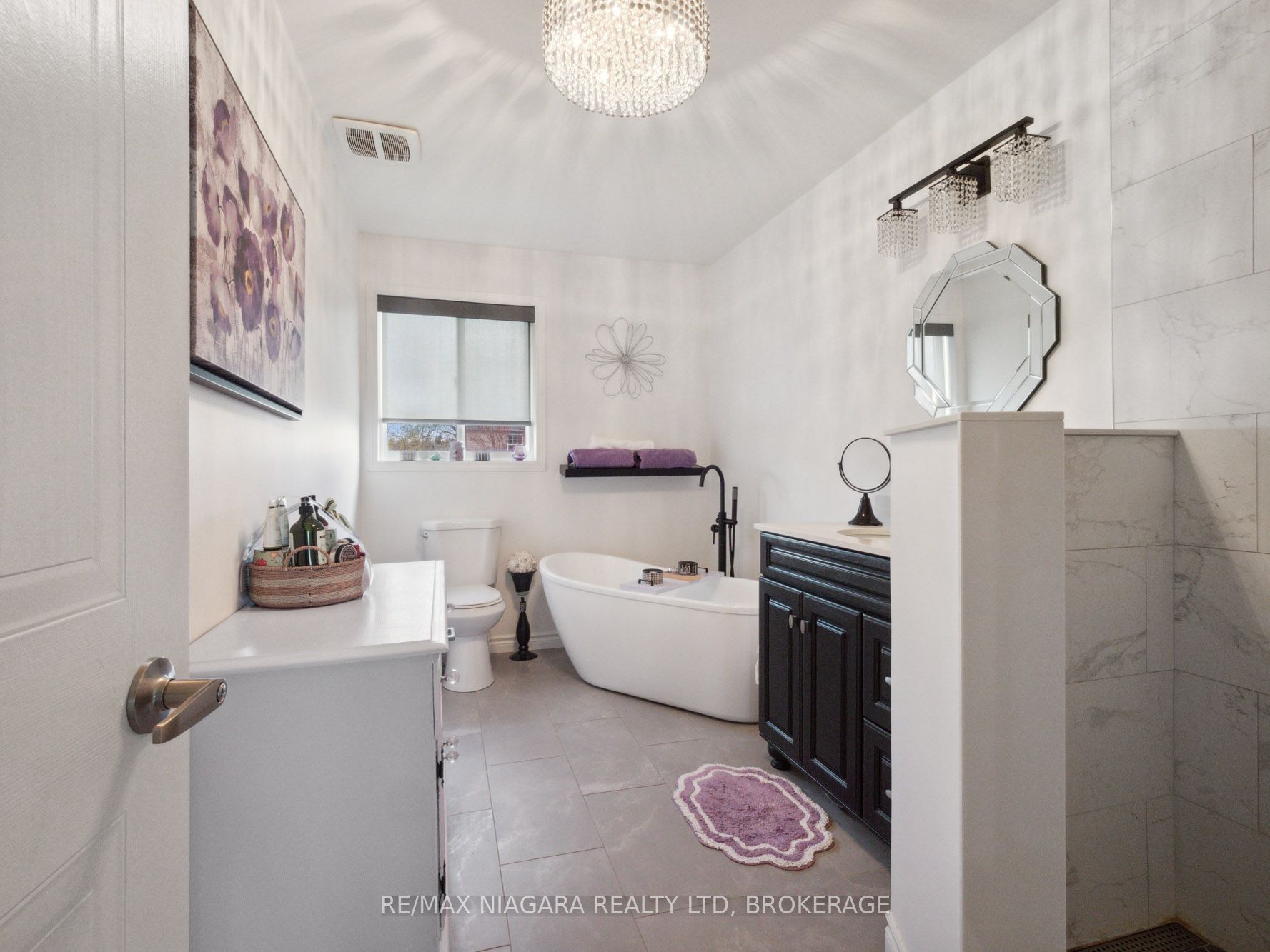 3564 Hill Street Property Photo 11