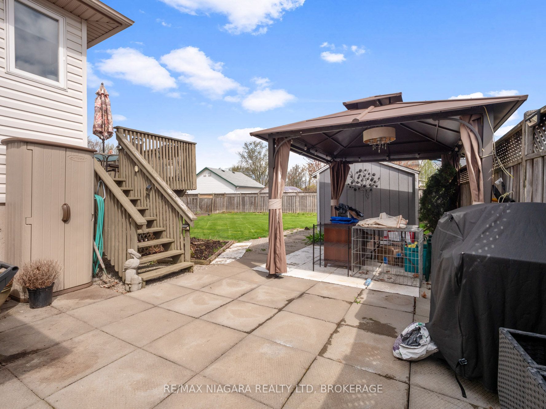3564 Hill Street Property Photo 24