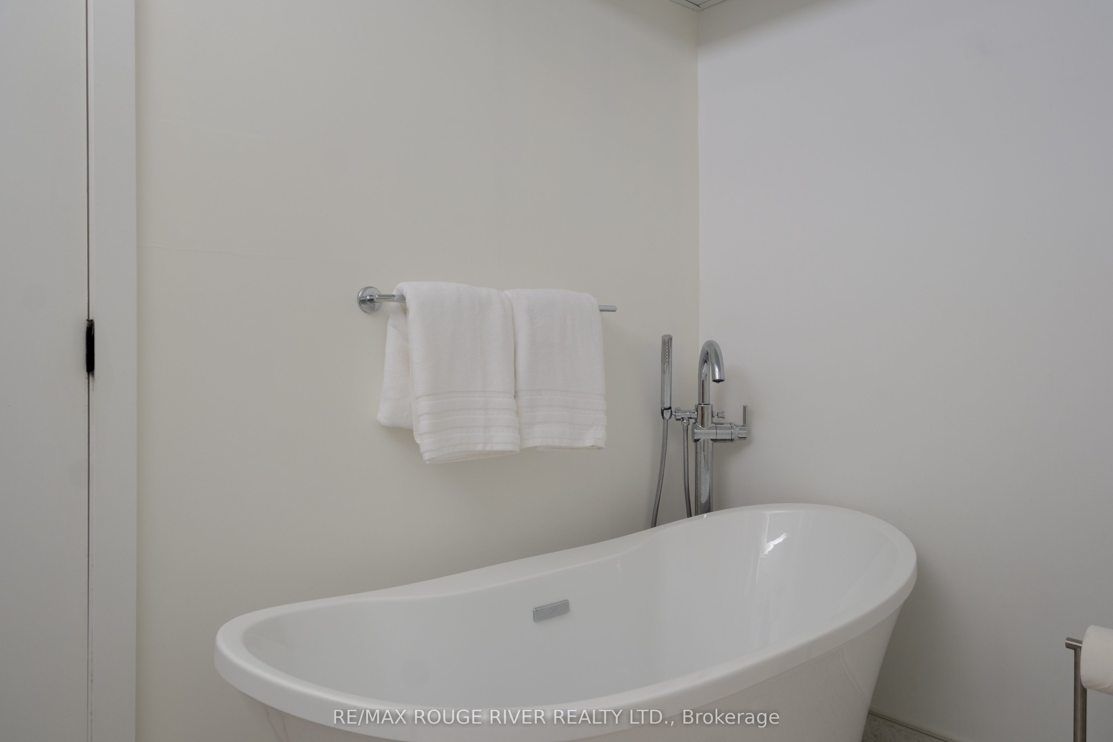5427 Young Street 440 Property Photo 27