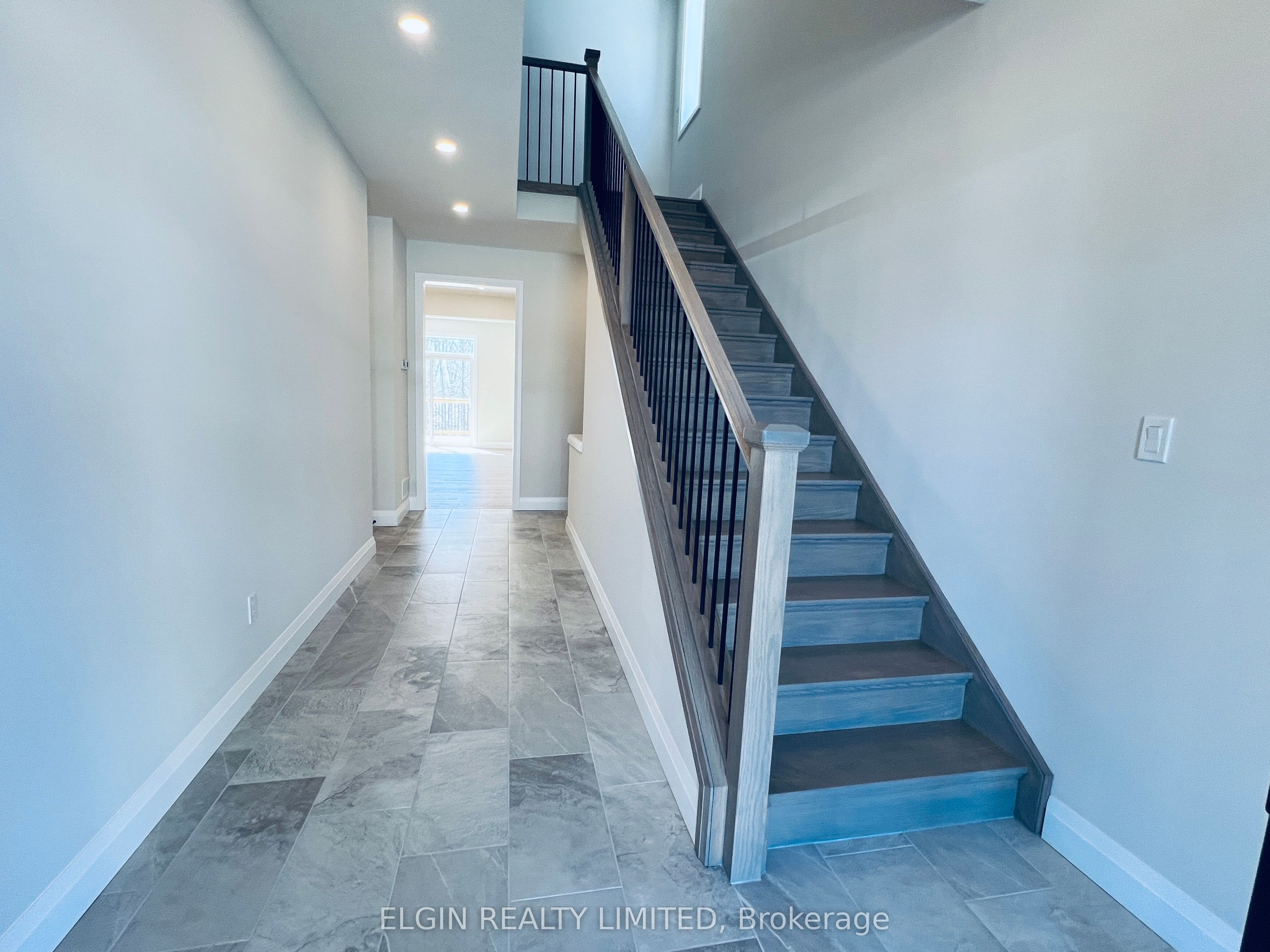 25-49 Royal Dornoch Drive Property Photo 8