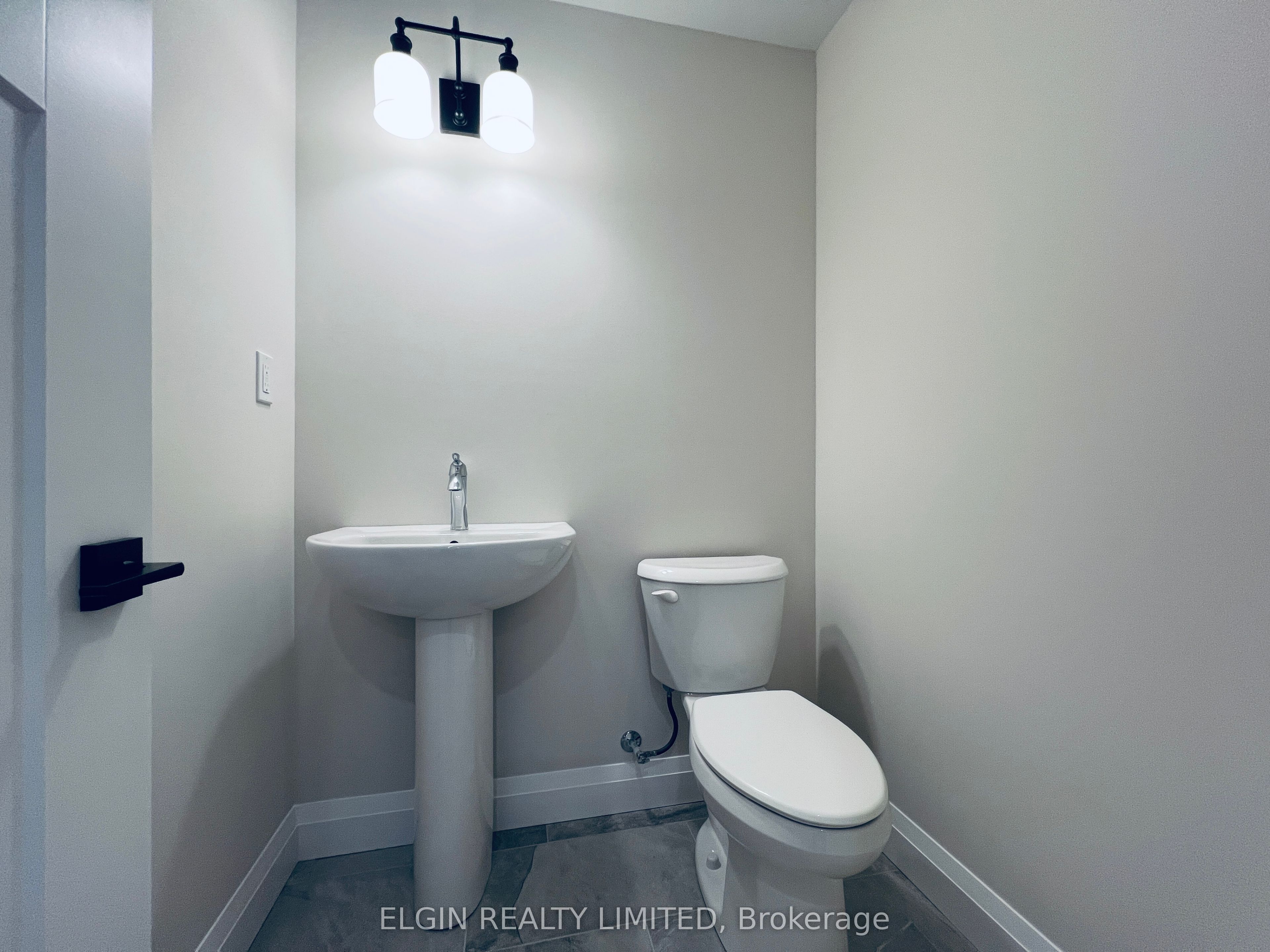 25-49 Royal Dornoch Drive Property Photo 9