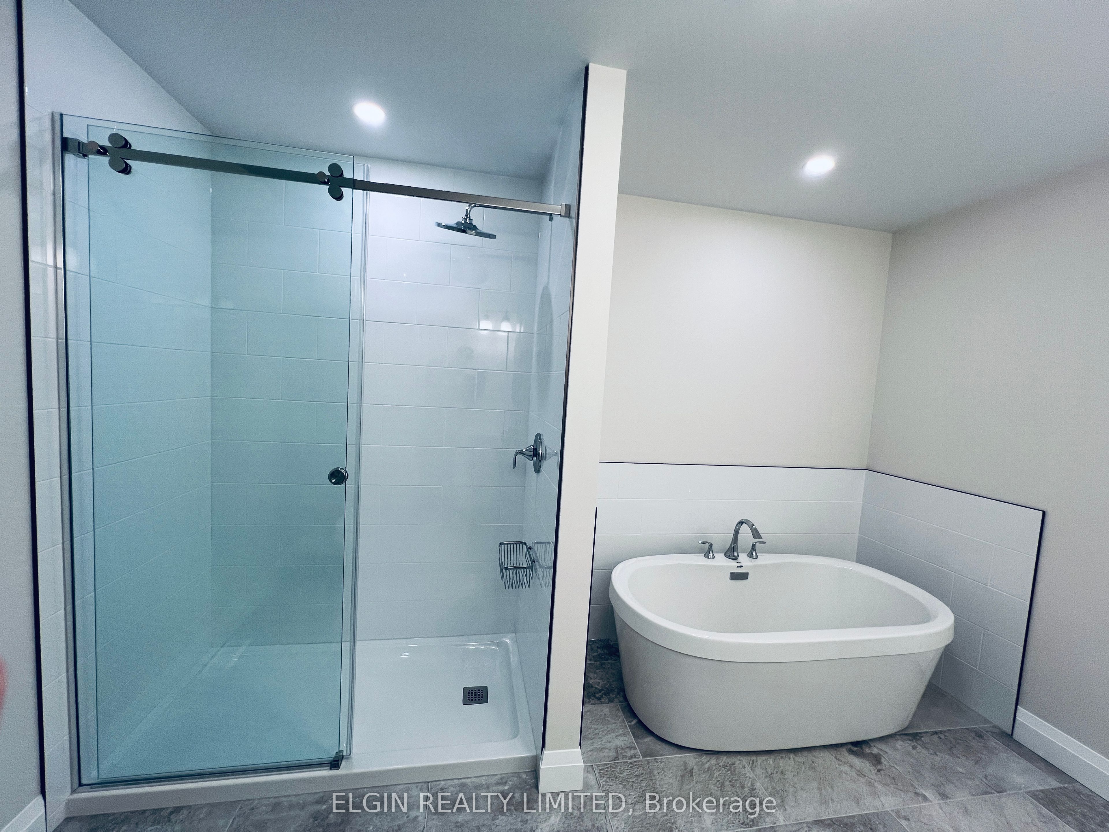 25-49 Royal Dornoch Drive Property Photo 22
