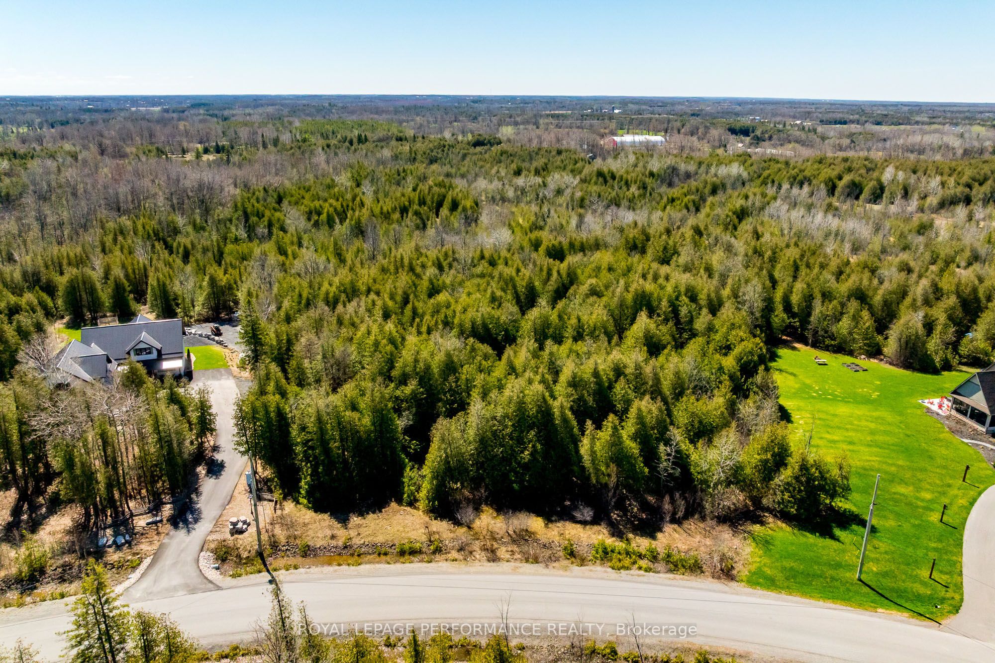 7940 Iveson Drive Property Photo 1