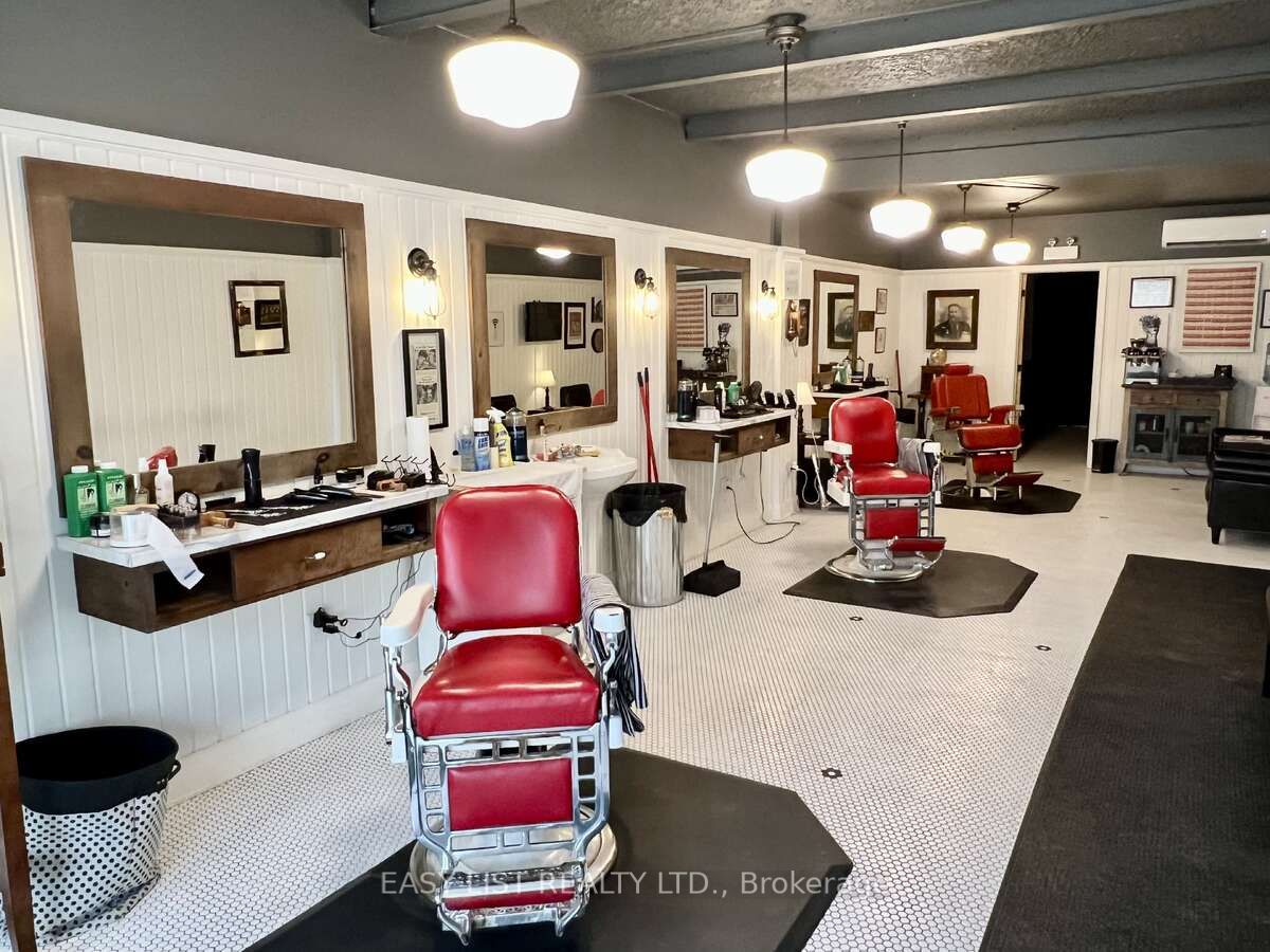 #a - 7 Brock Street Property Photo 2