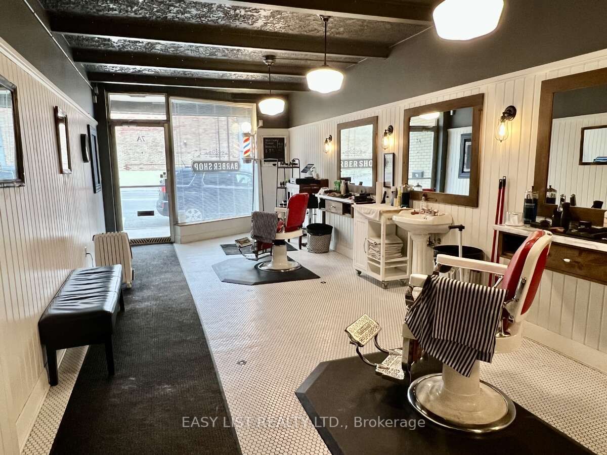 #a - 7 Brock Street Property Photo 3