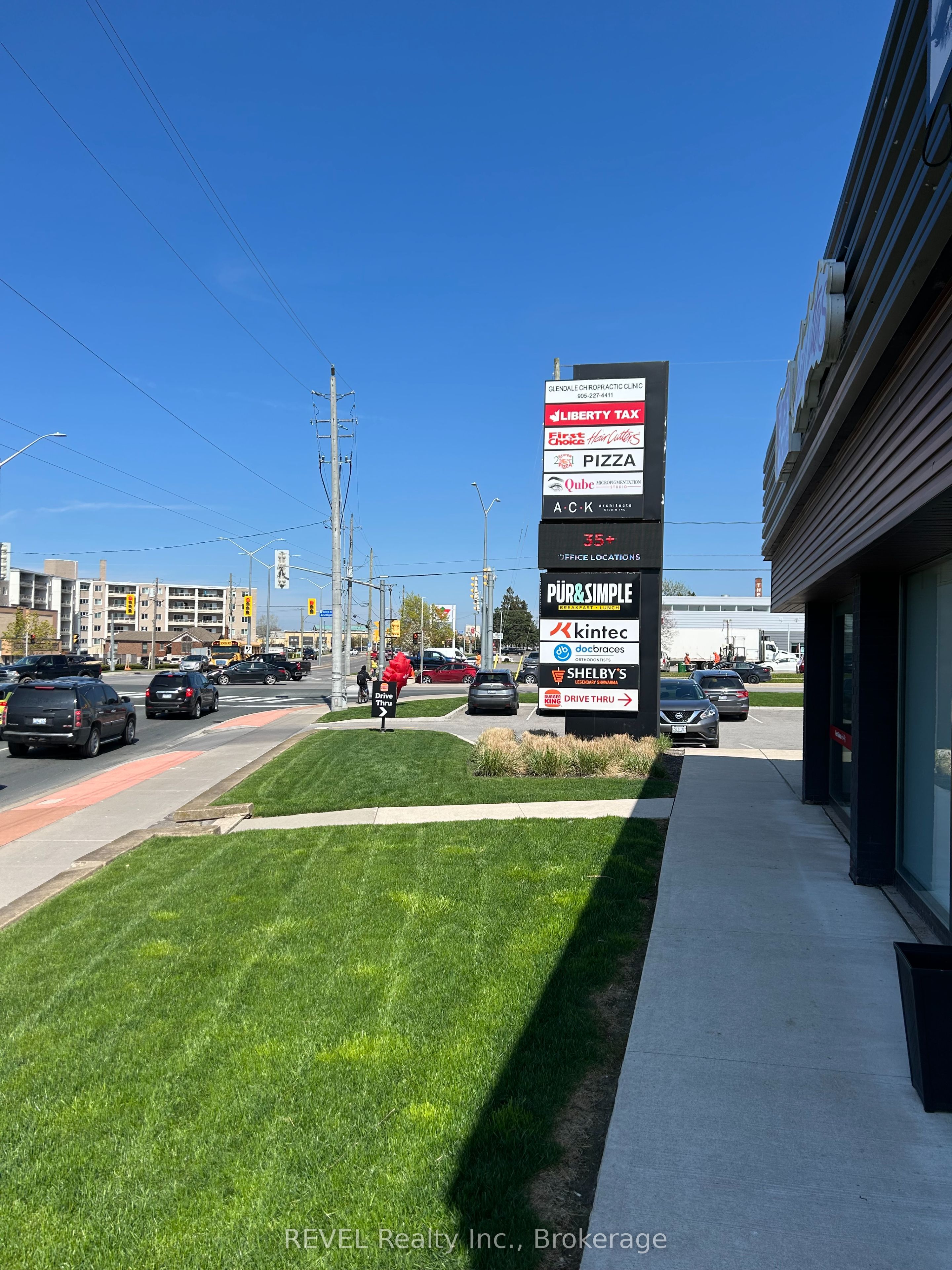 #8 - 290 Glendale Avenue Property Photo 2
