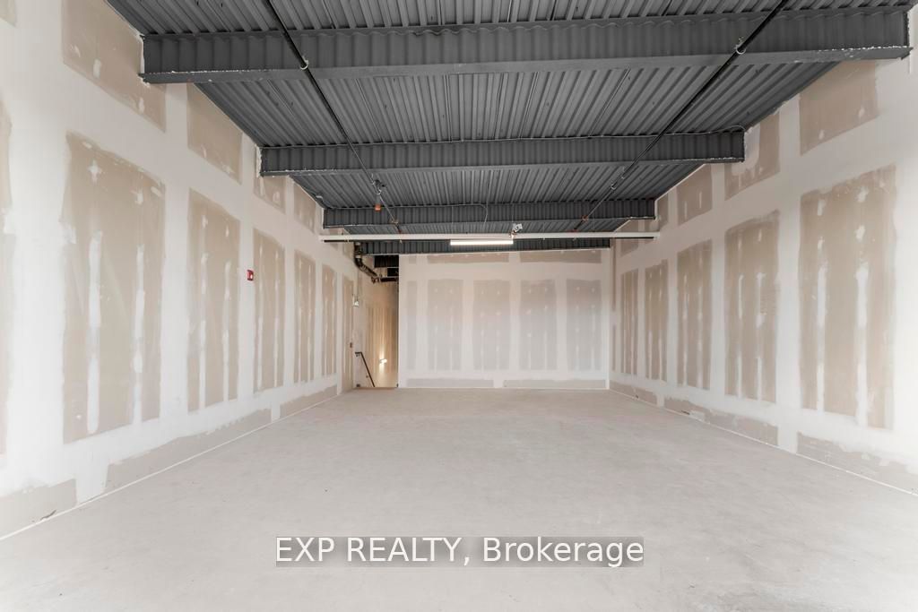 1042 Garner Road Property Photo 5