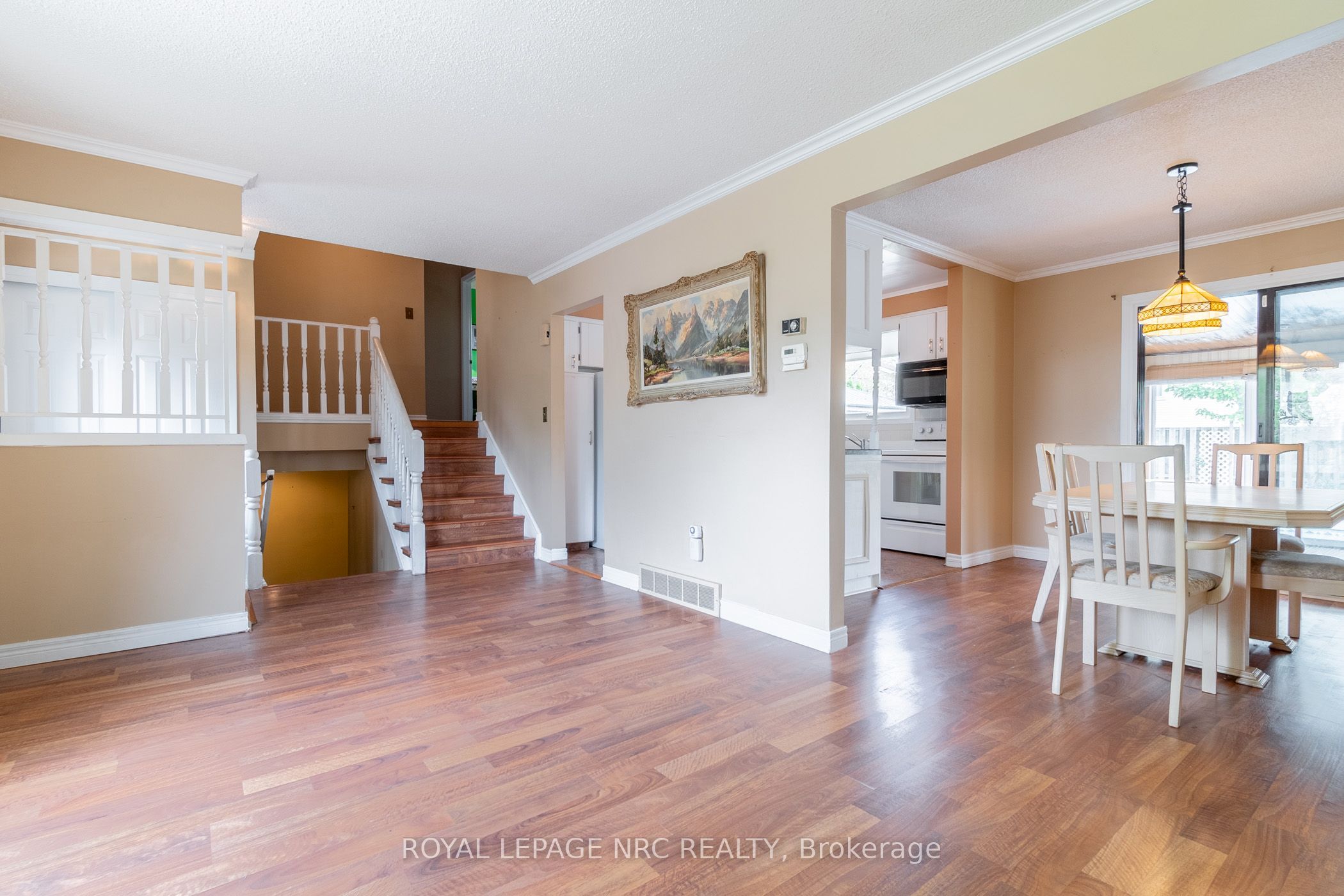 7404 Sandy Court Property Photo 6