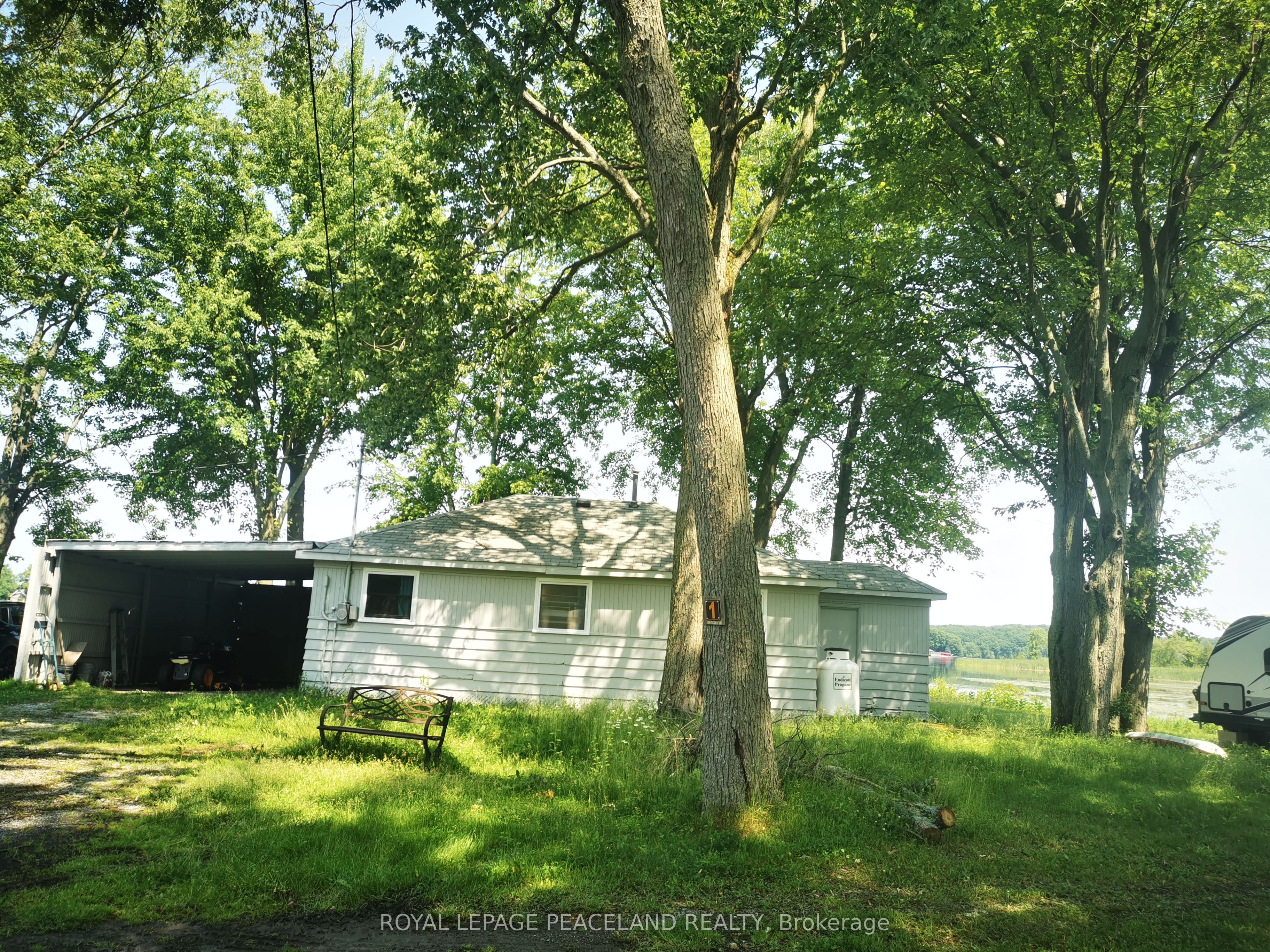 1247 Emerald Isle Road Property Photo 6