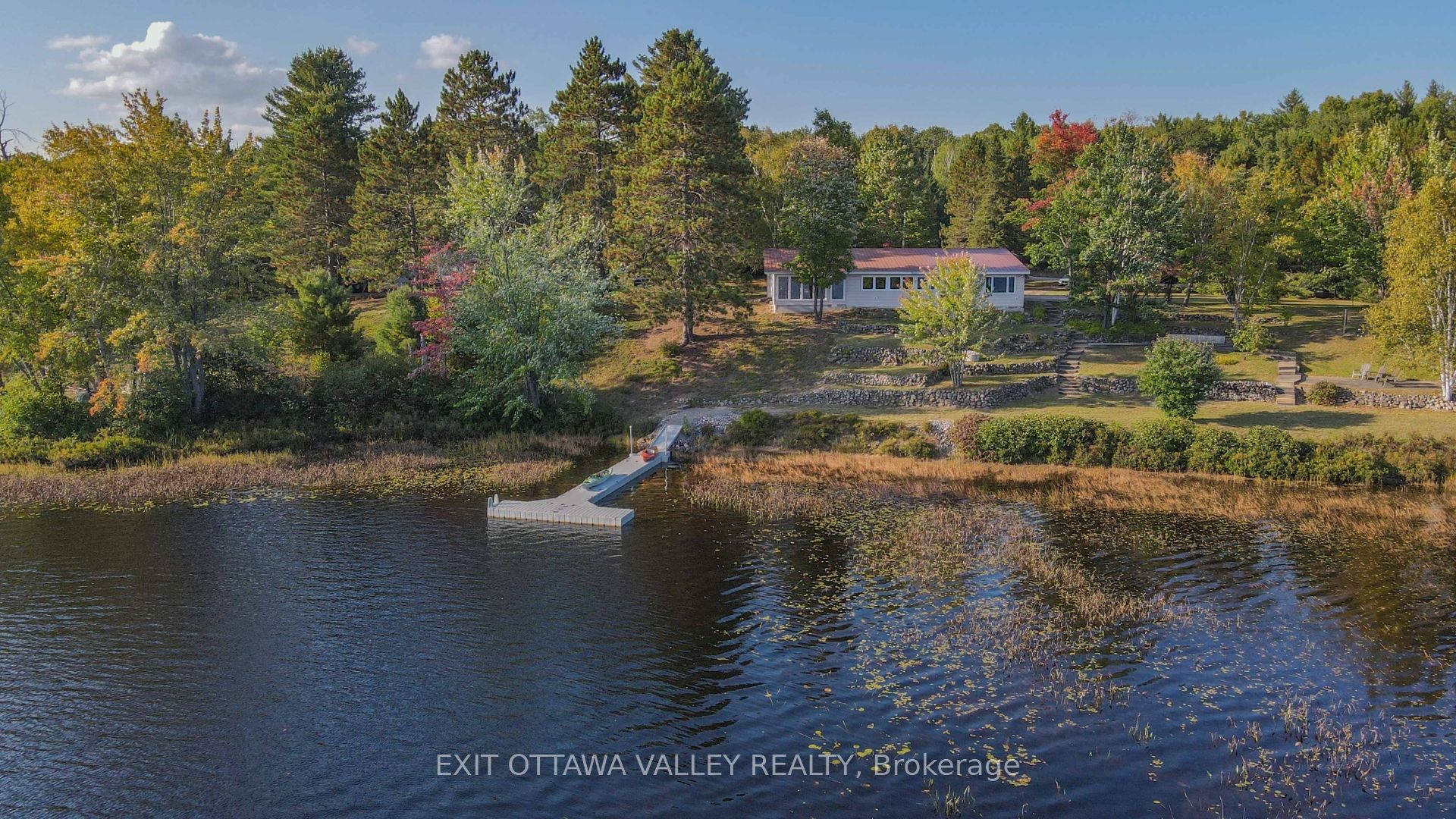 885 Gunns Road Property Photo 1