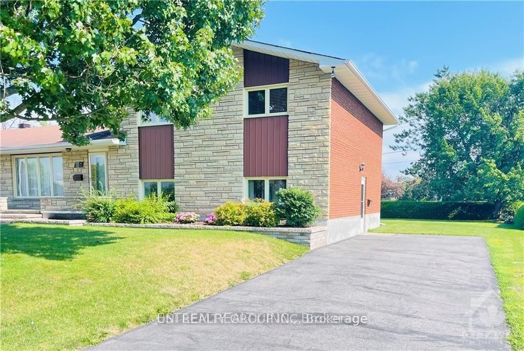 127b Centenaire Street Property Photo