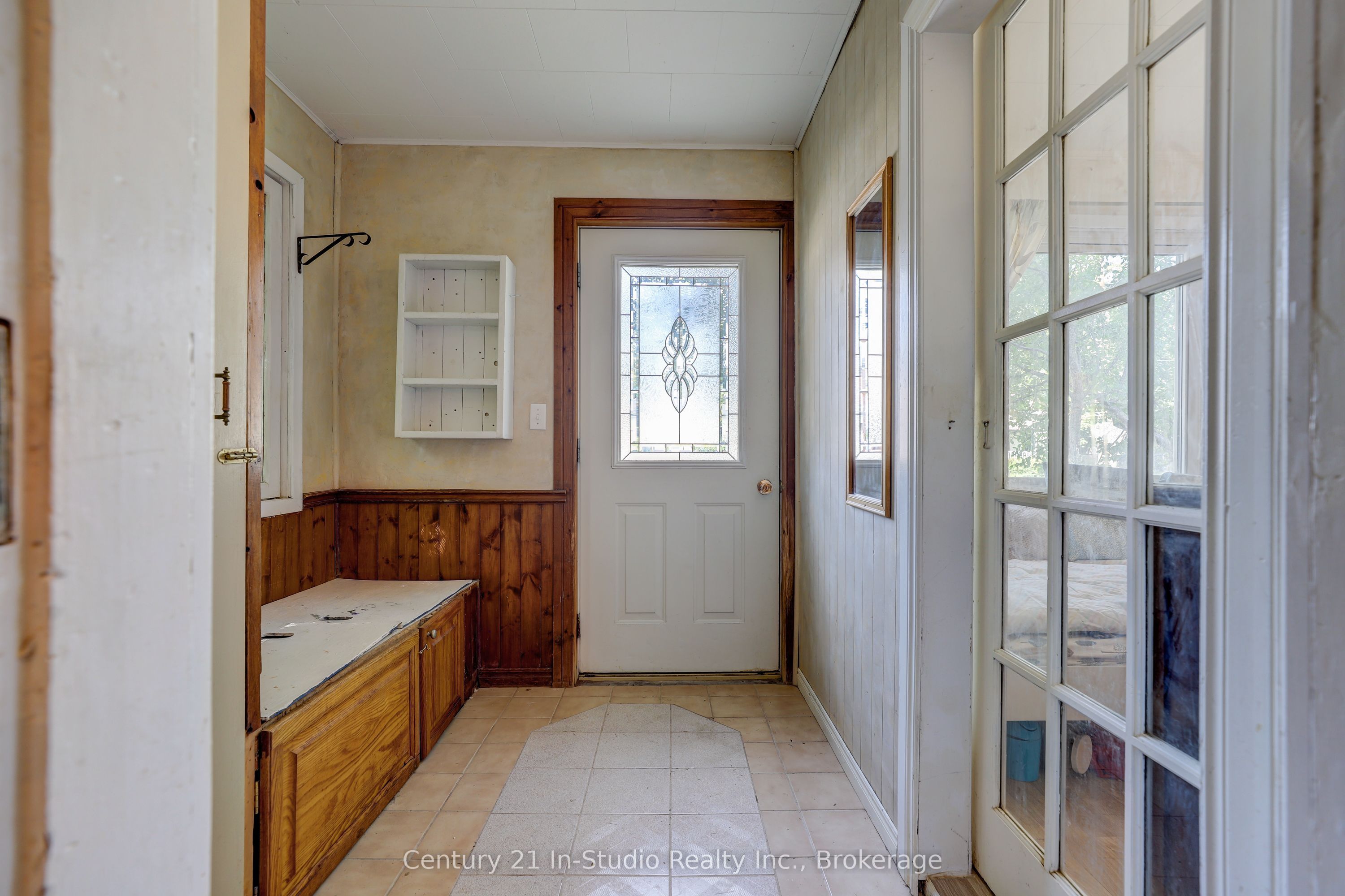 239 N College Street N Property Photo 27