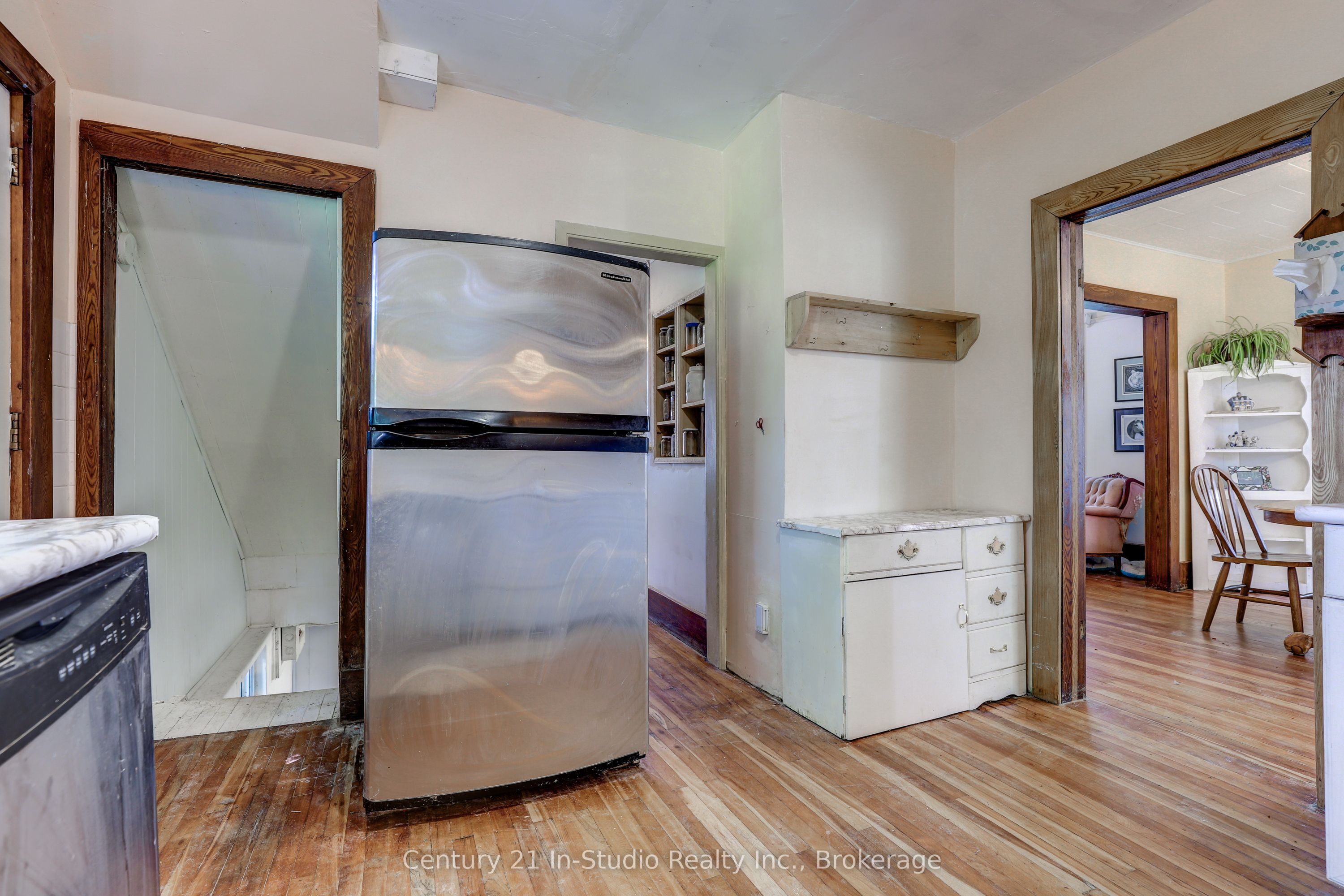 239 N College Street N Property Photo 35