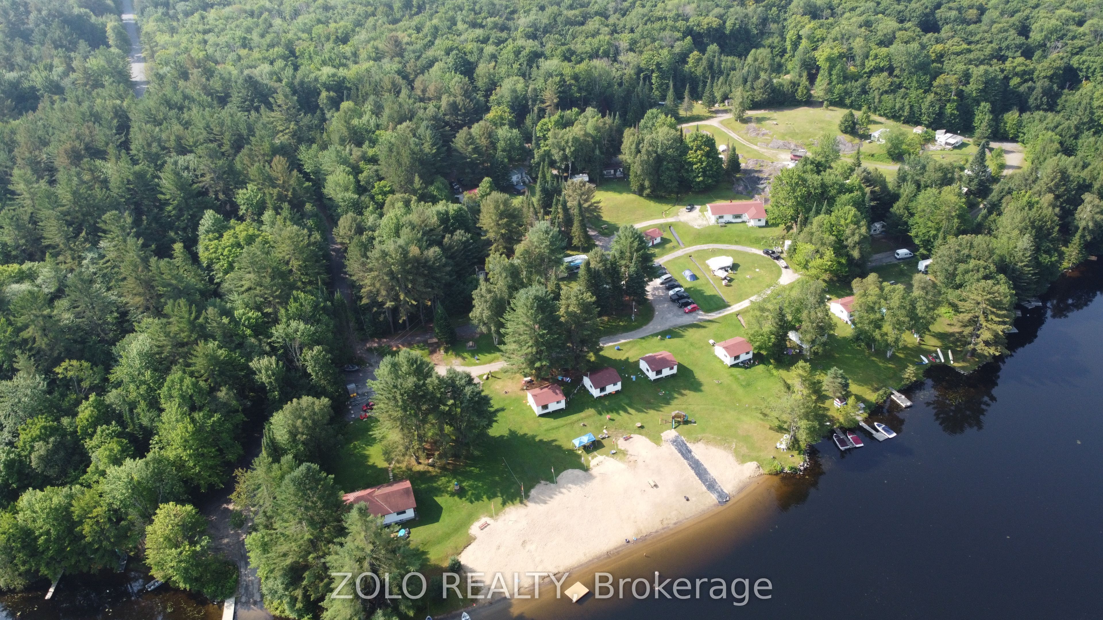 1033 Ashley Ln Property Photo 1