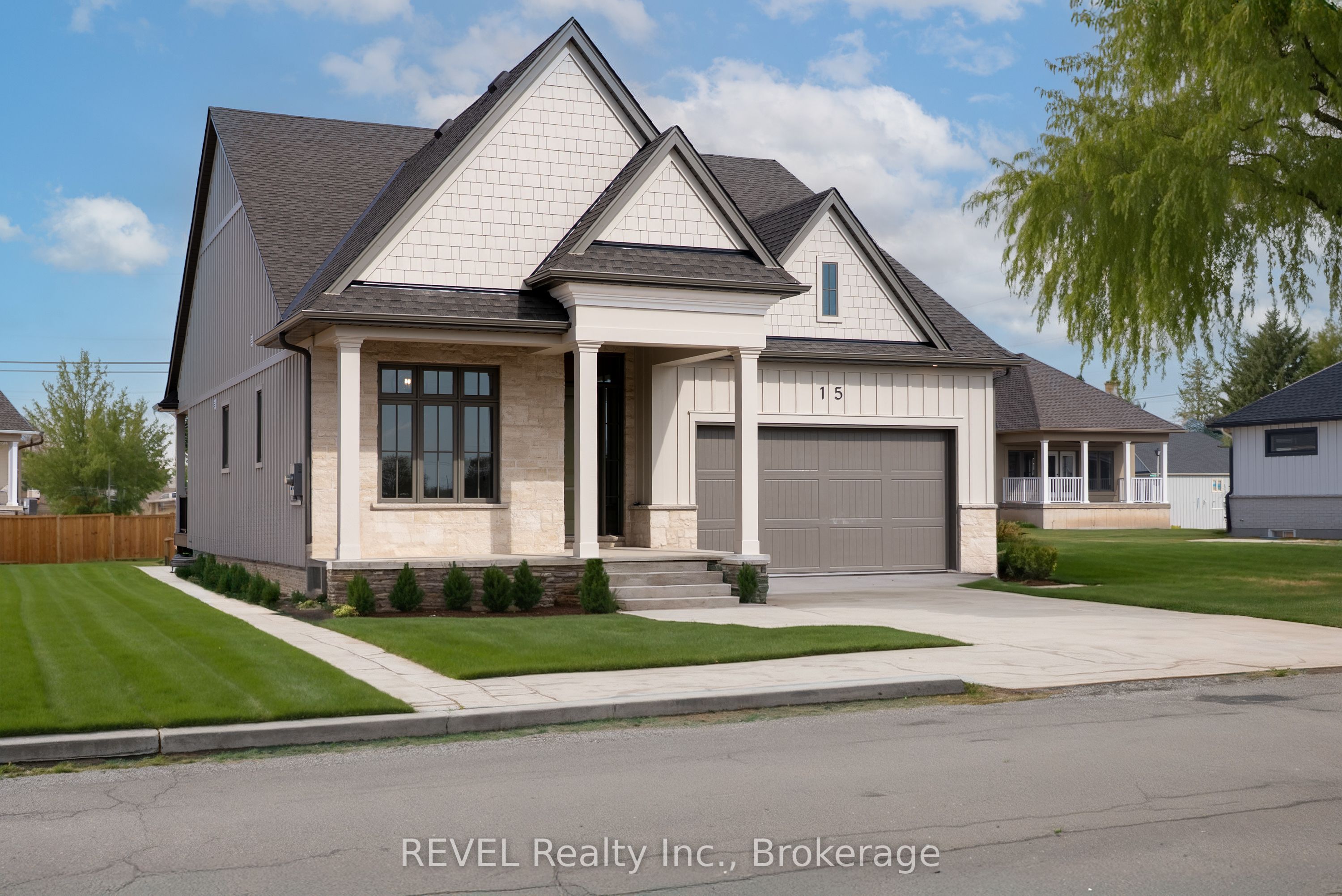 15 Oakley Drive Property Photo 1