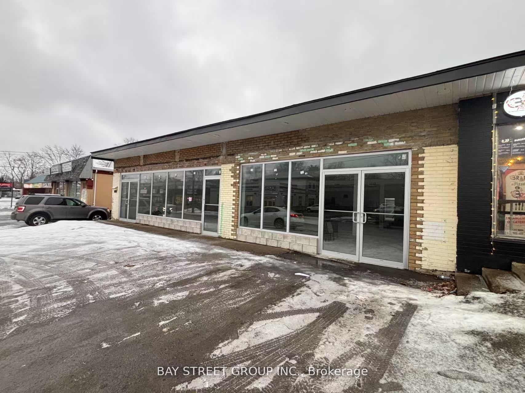 6673 Drummond Road Property Photo 1