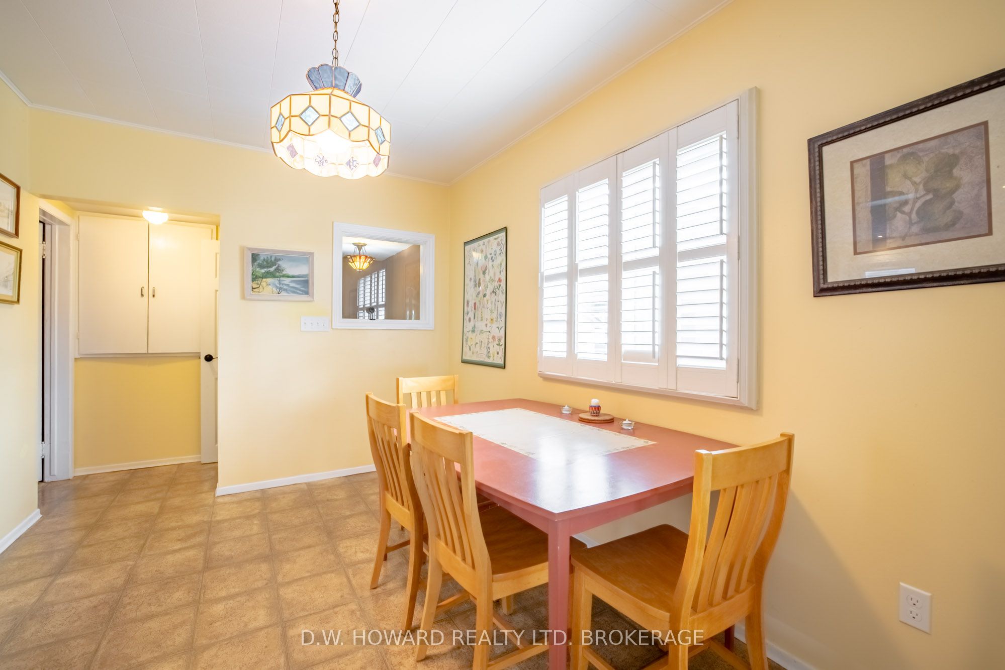 692 Lake Shore Rd Property Photo 15