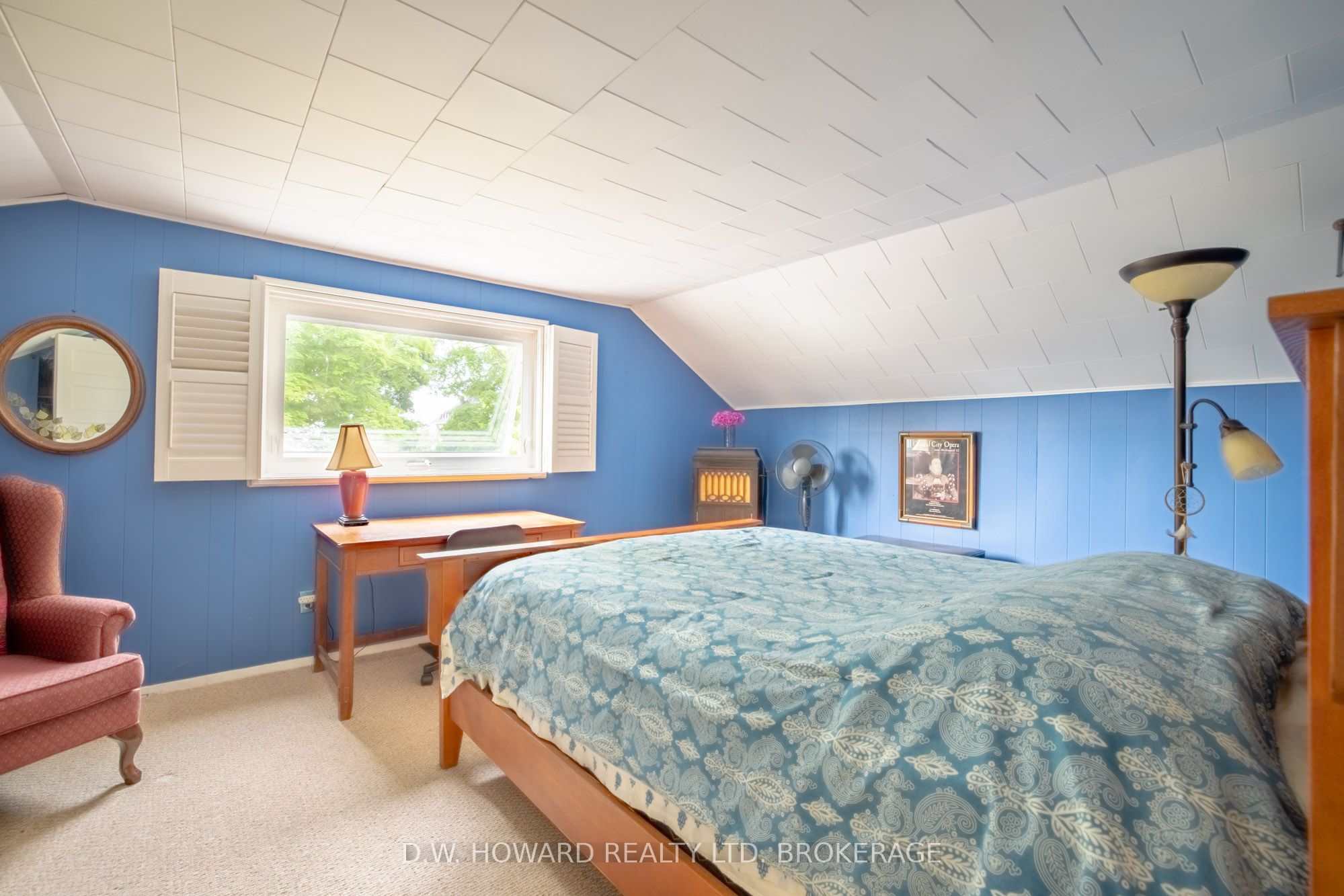 692 Lake Shore Rd Property Photo 18