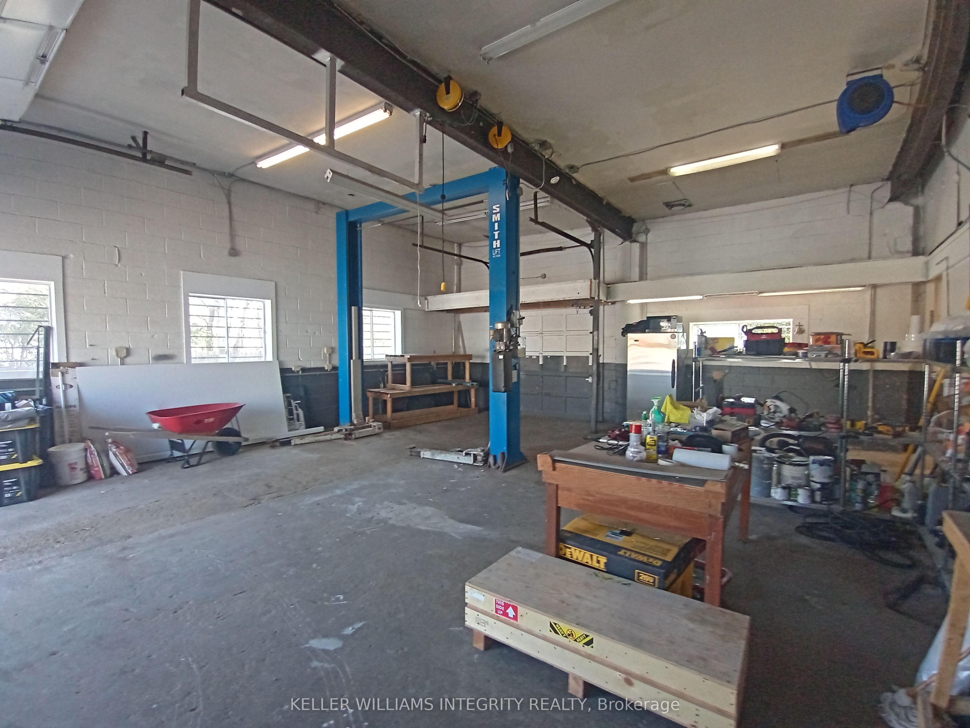 80 Townline Rd W Property Photo 7