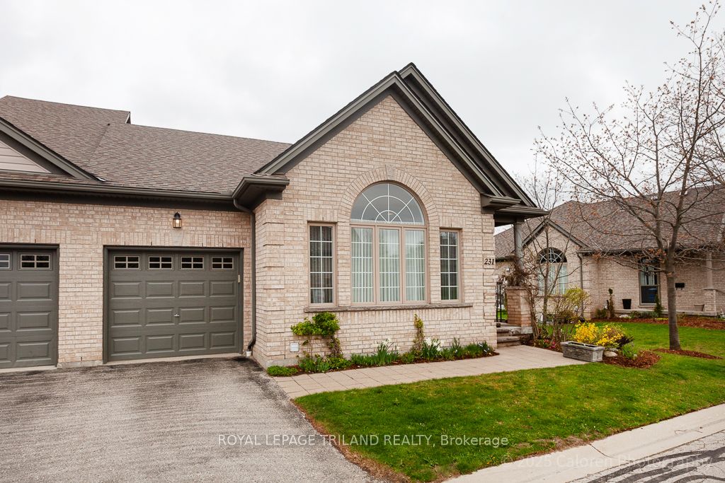 #231 - 600 Hyde Park Road Property Photo 2