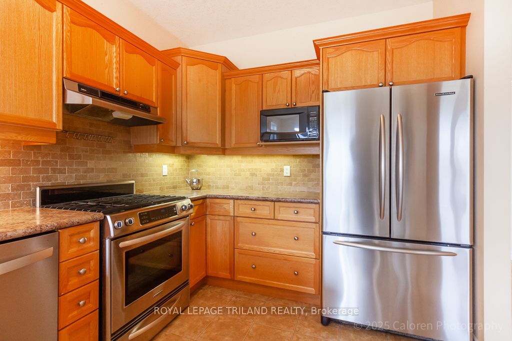 #231 - 600 Hyde Park Road Property Photo 20