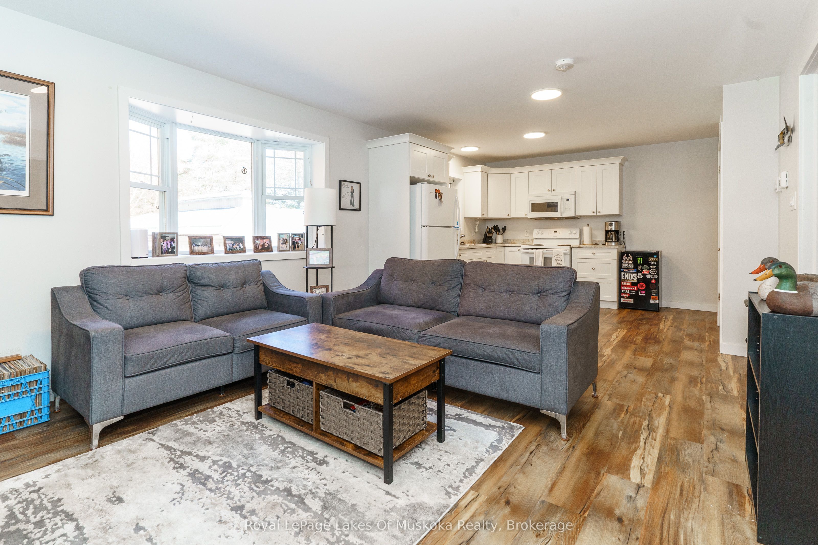 1070 592 N/a N Property Photo 4