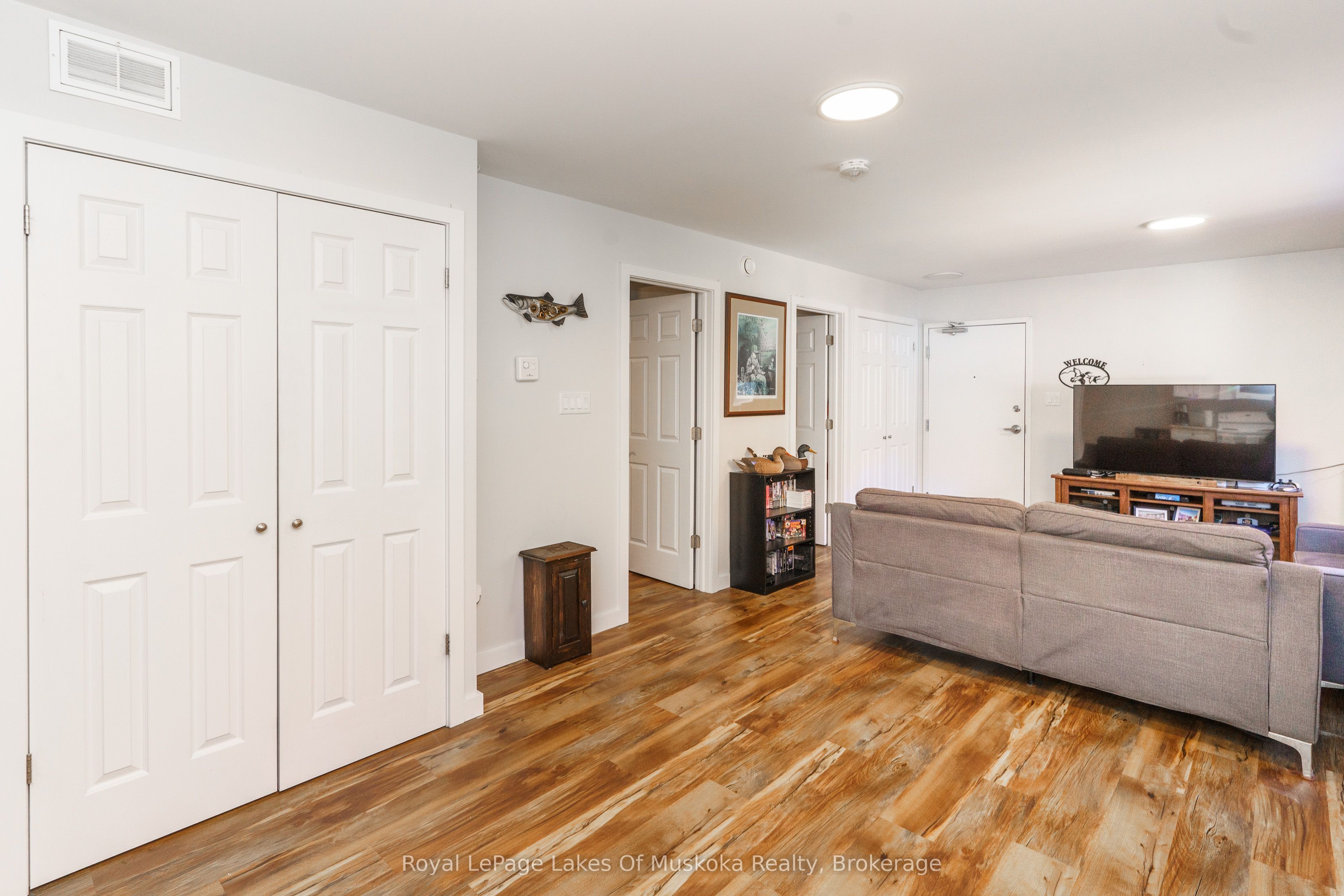 1070 592 N/a N Property Photo 10