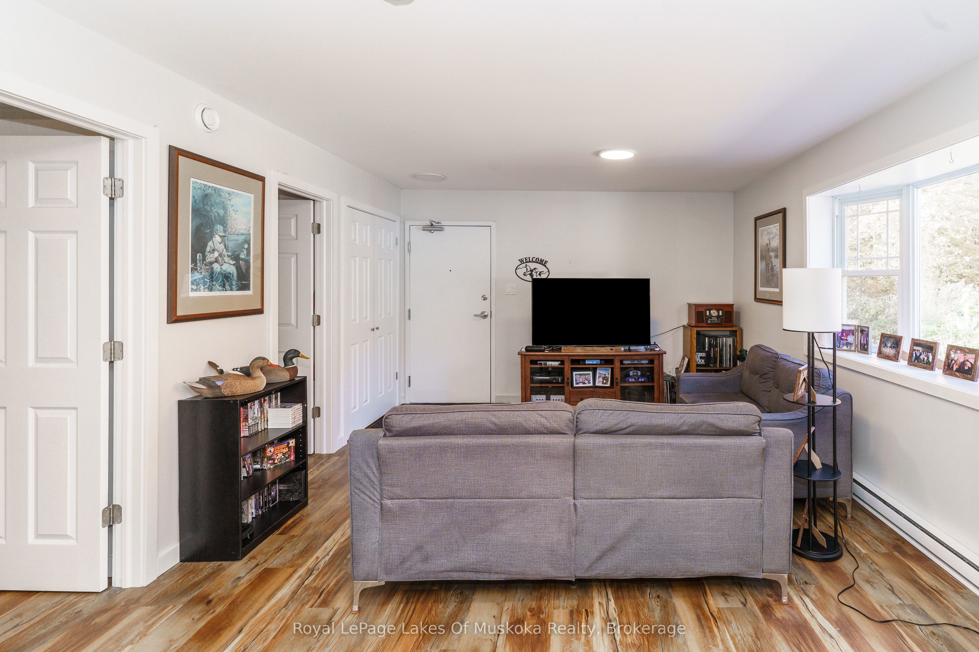 1070 592 N/a N Property Photo 11