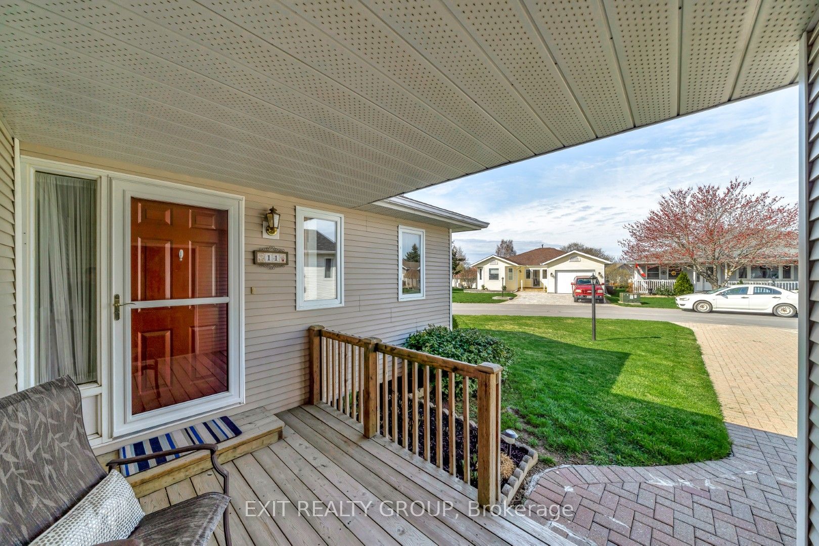 11 Monroe Court Property Photo 9