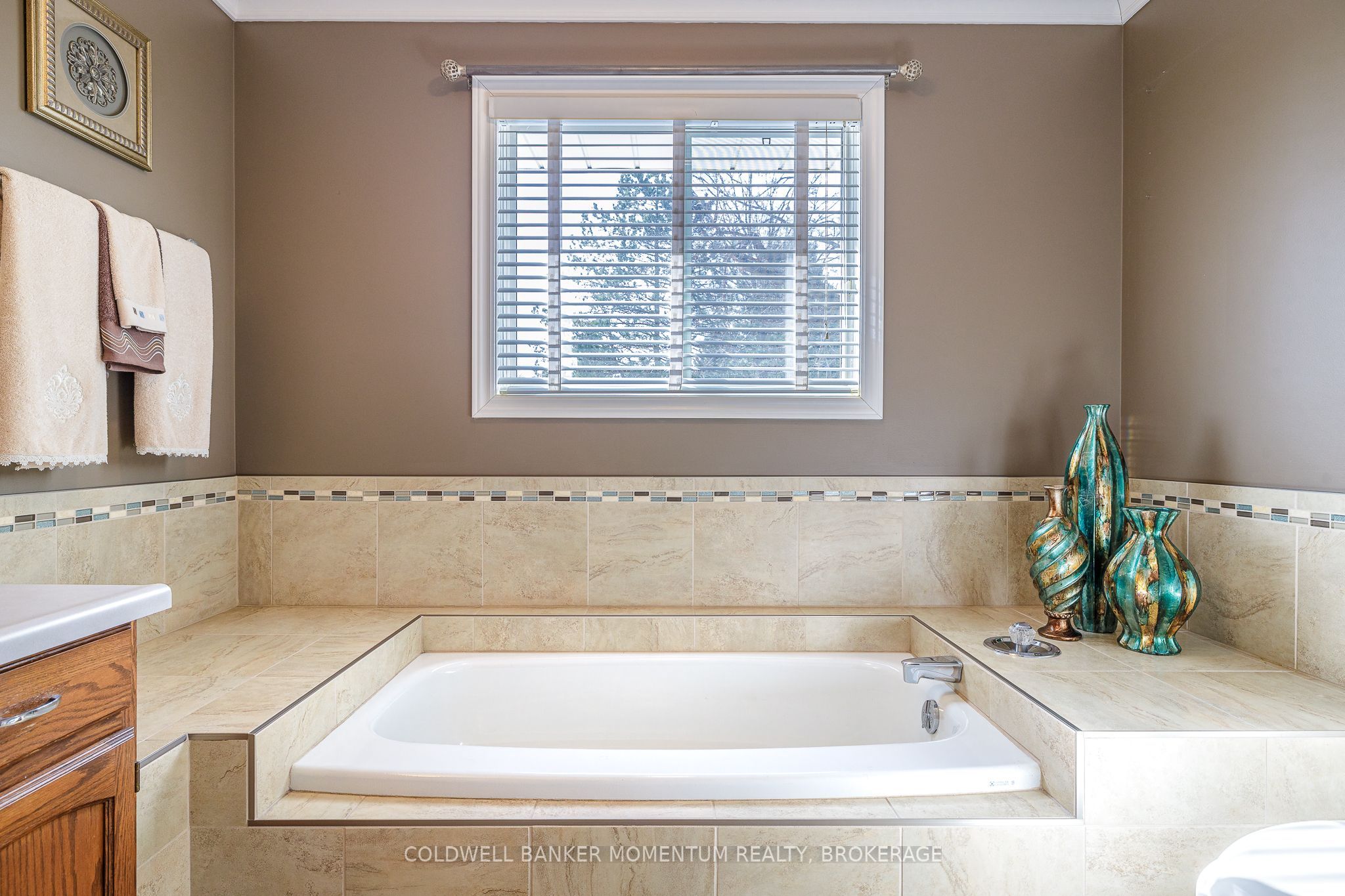 2 Greenvale Court Property Photo 24