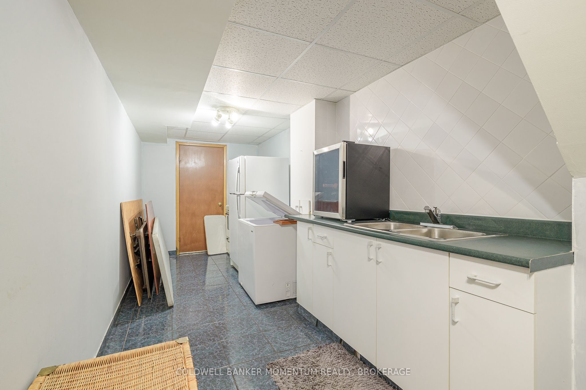 2 Greenvale Court Property Photo 32