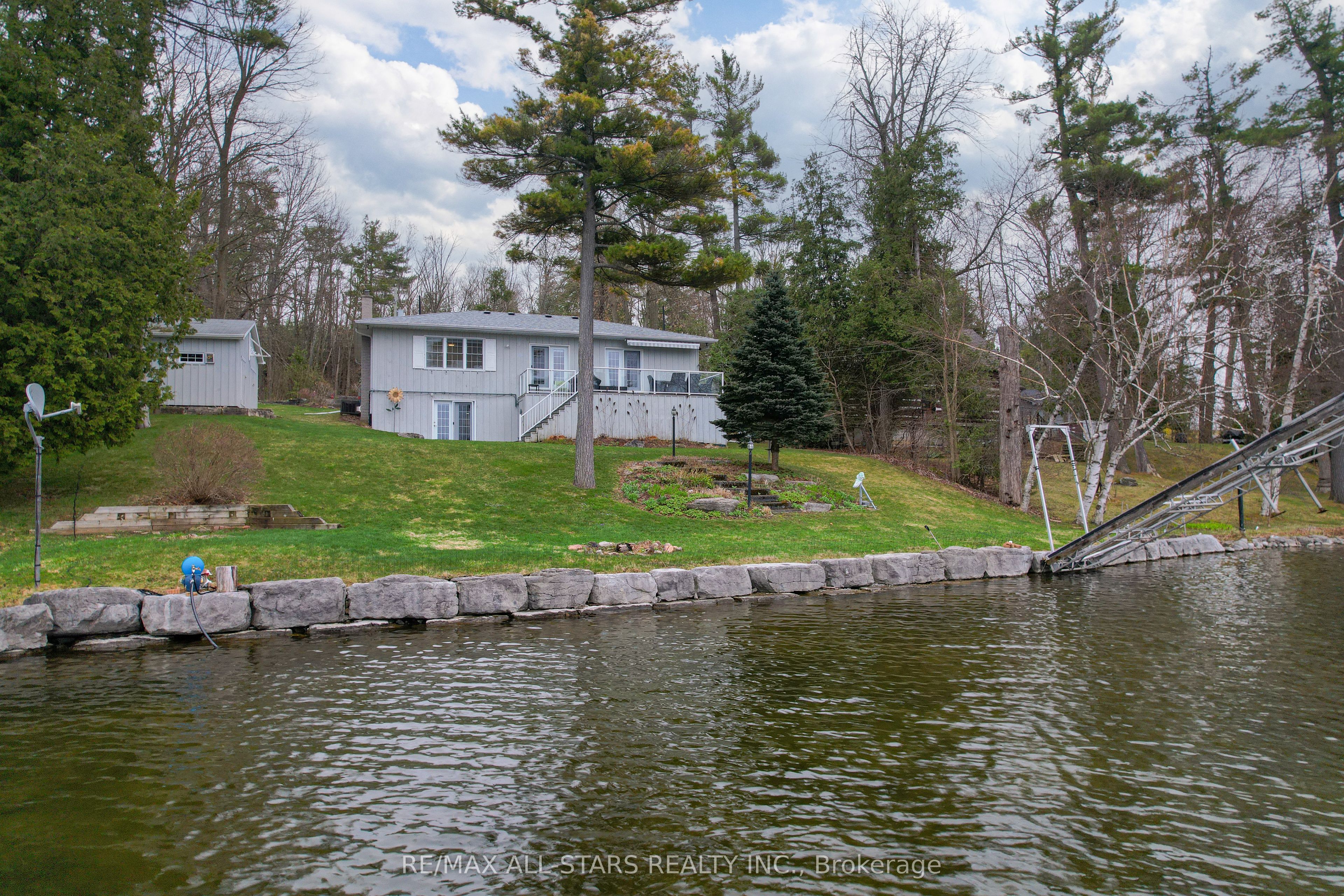 308 Fife Avenue Property Photo 1