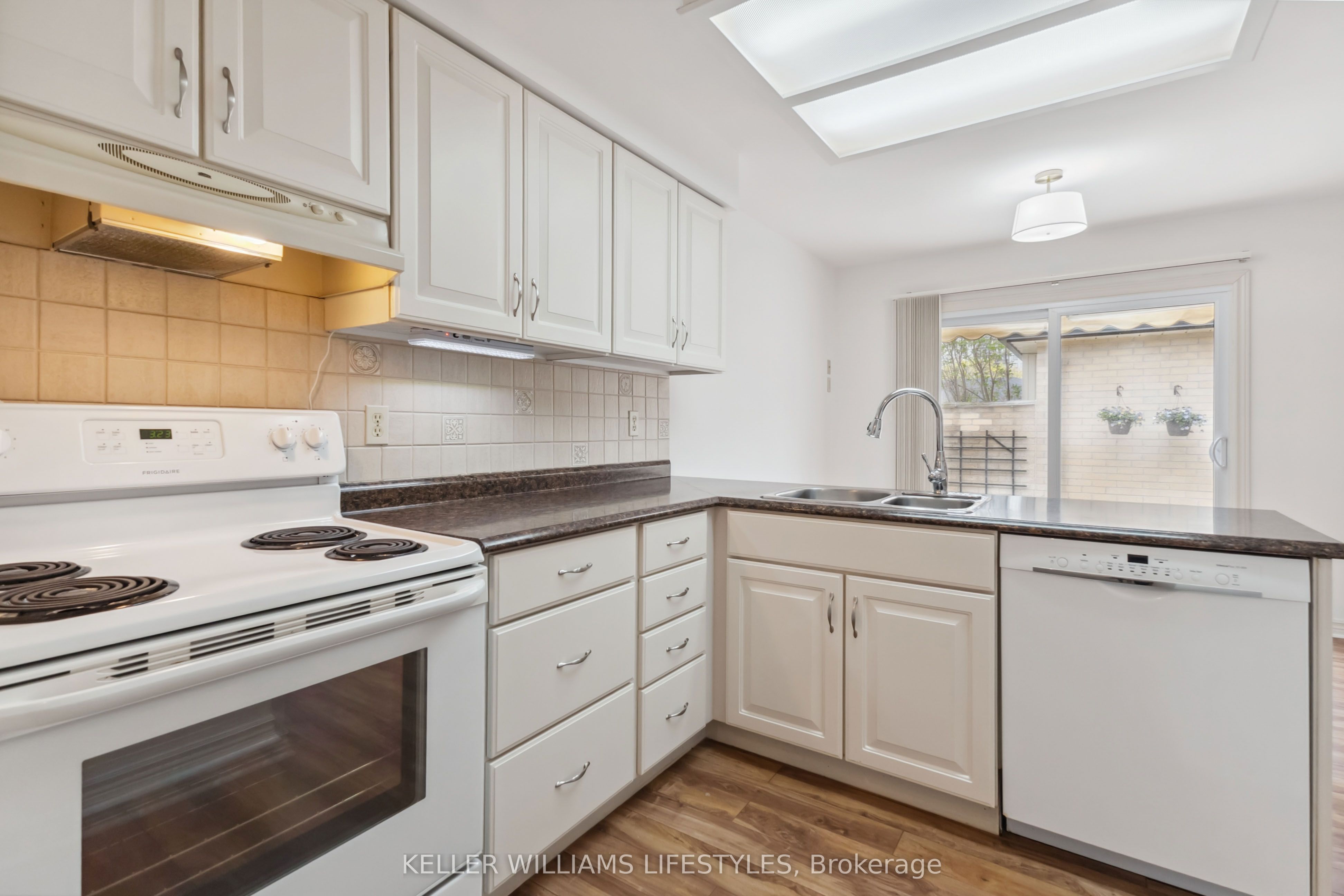 163 Pine Valley Drive 36 Property Photo 24