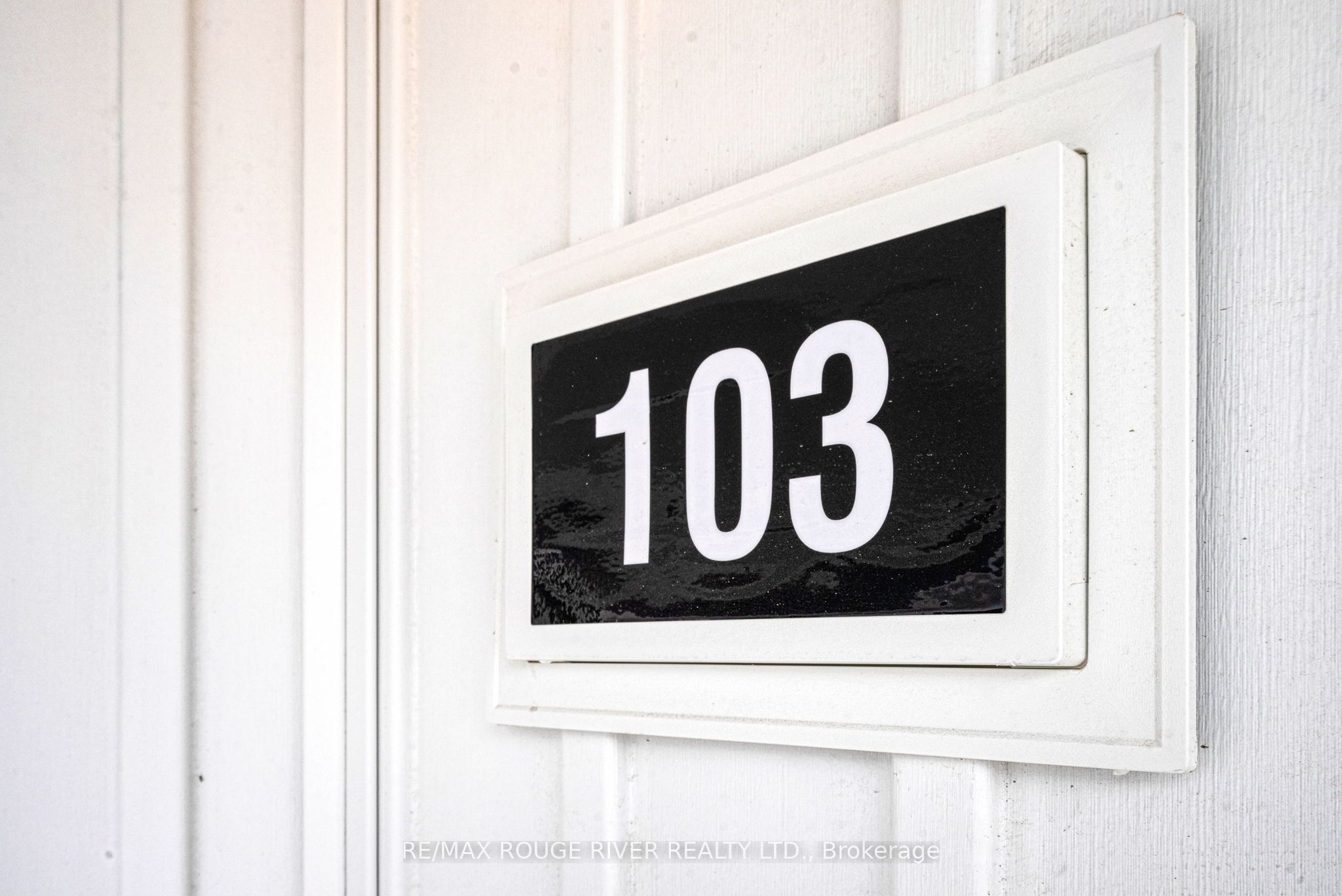 14 Meadowcreek Drive 103 Property Photo 2