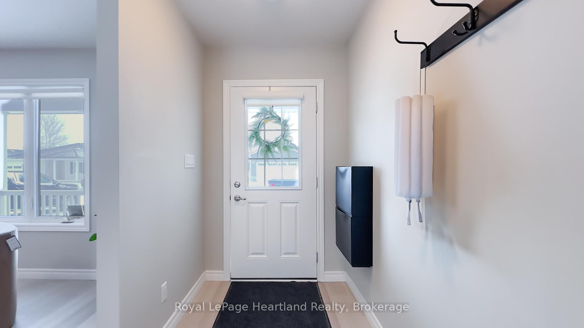 188 Lake Breeze Drive Property Photo 2