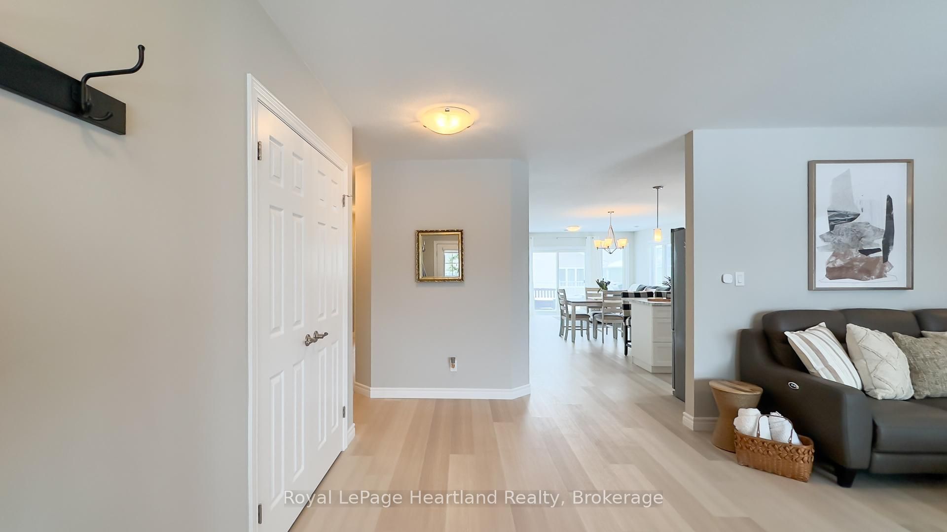 188 Lake Breeze Drive Property Photo 3
