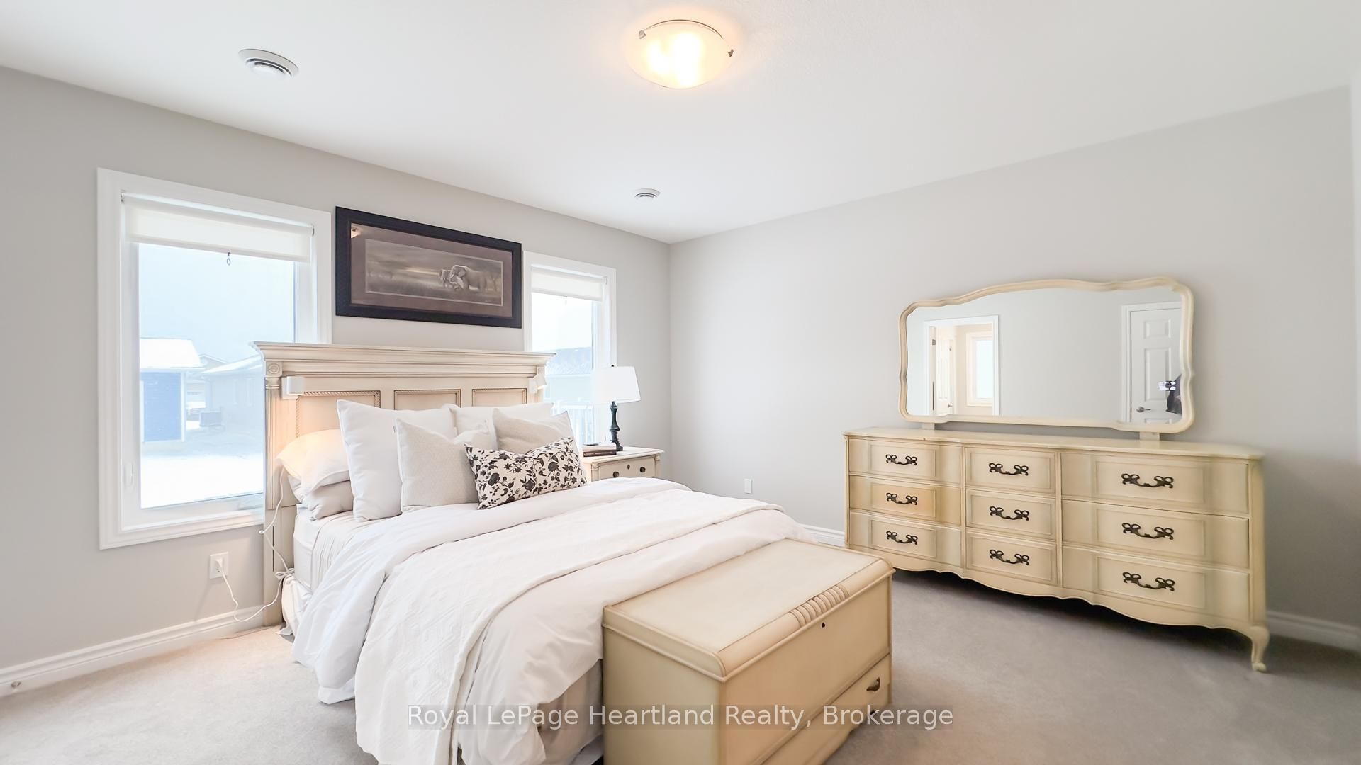 188 Lake Breeze Drive Property Photo 32