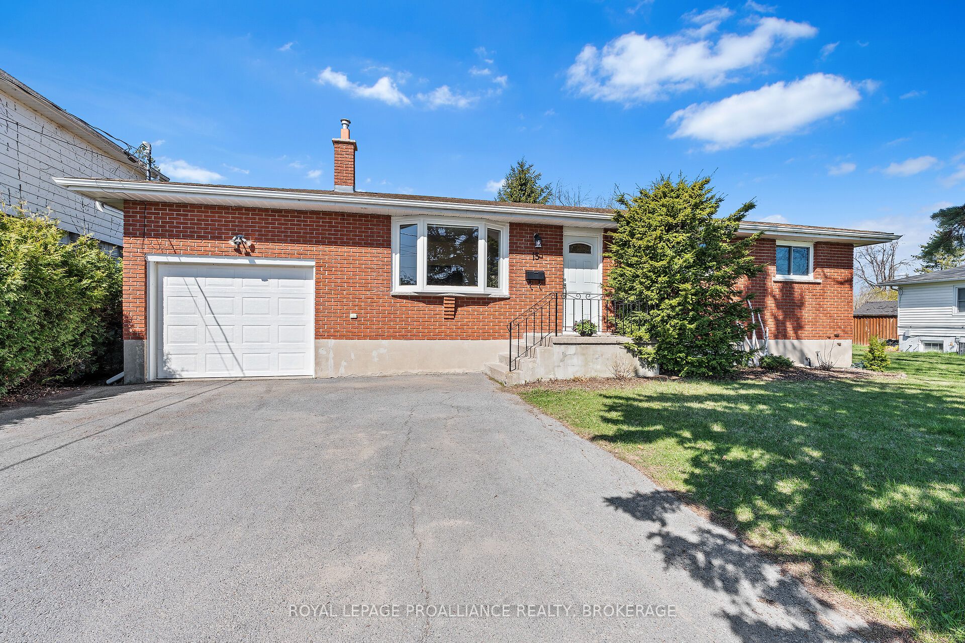 15 Sunny Acres Road Property Photo
