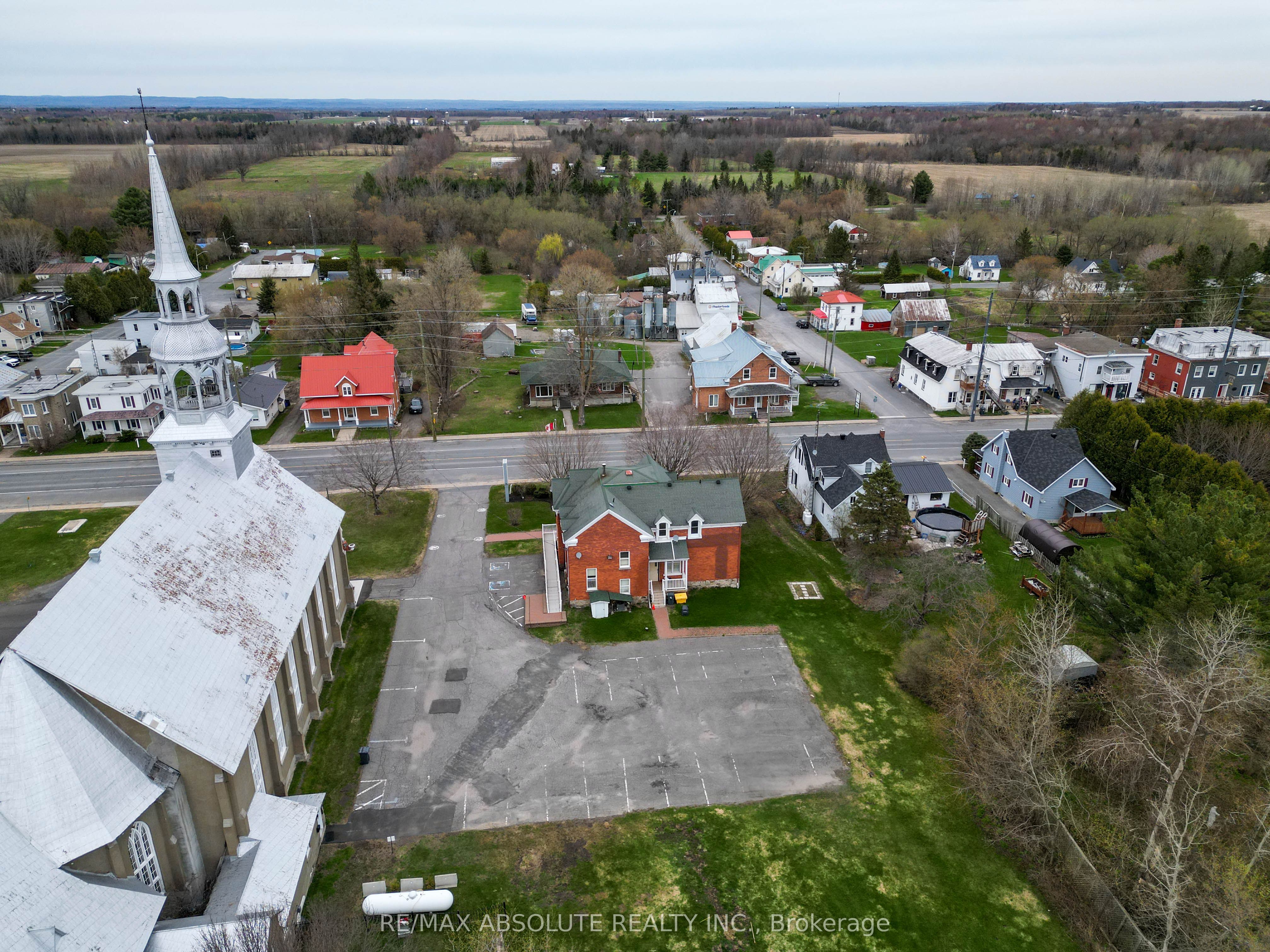 1110 Labrosse Street Property Photo 3