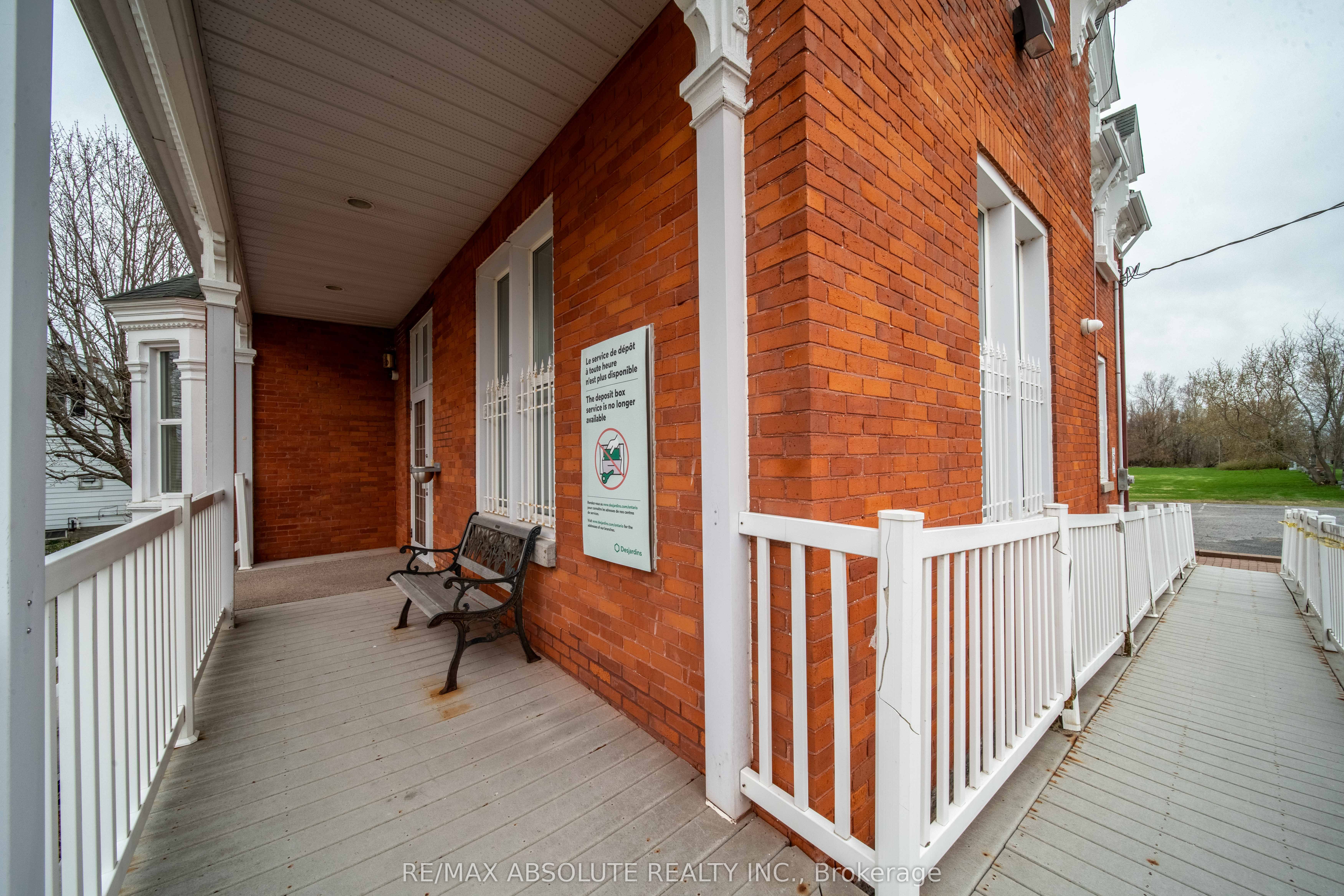 1110 Labrosse Street Property Photo 4