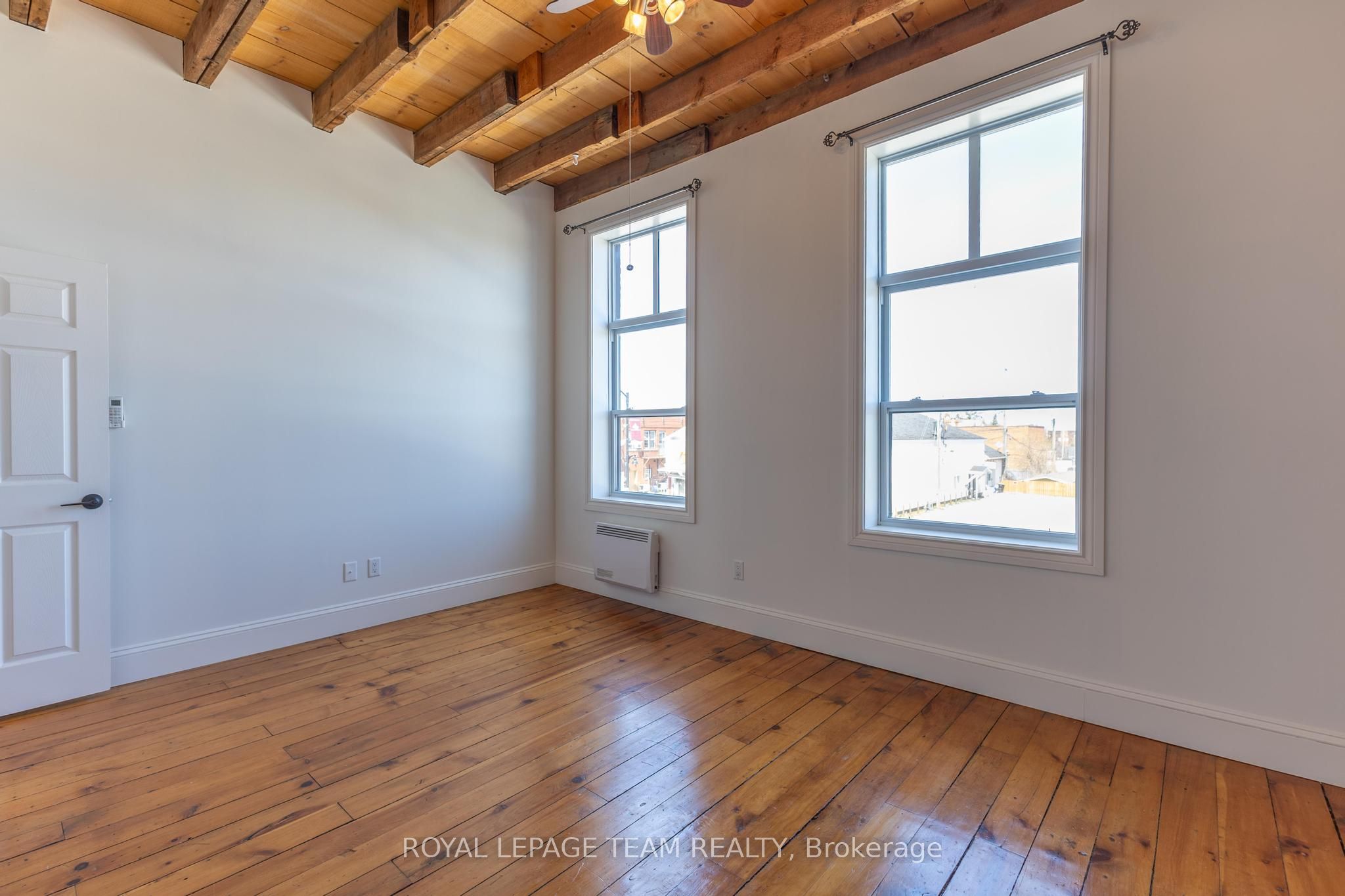 14 Elgin Street W Property Photo 18