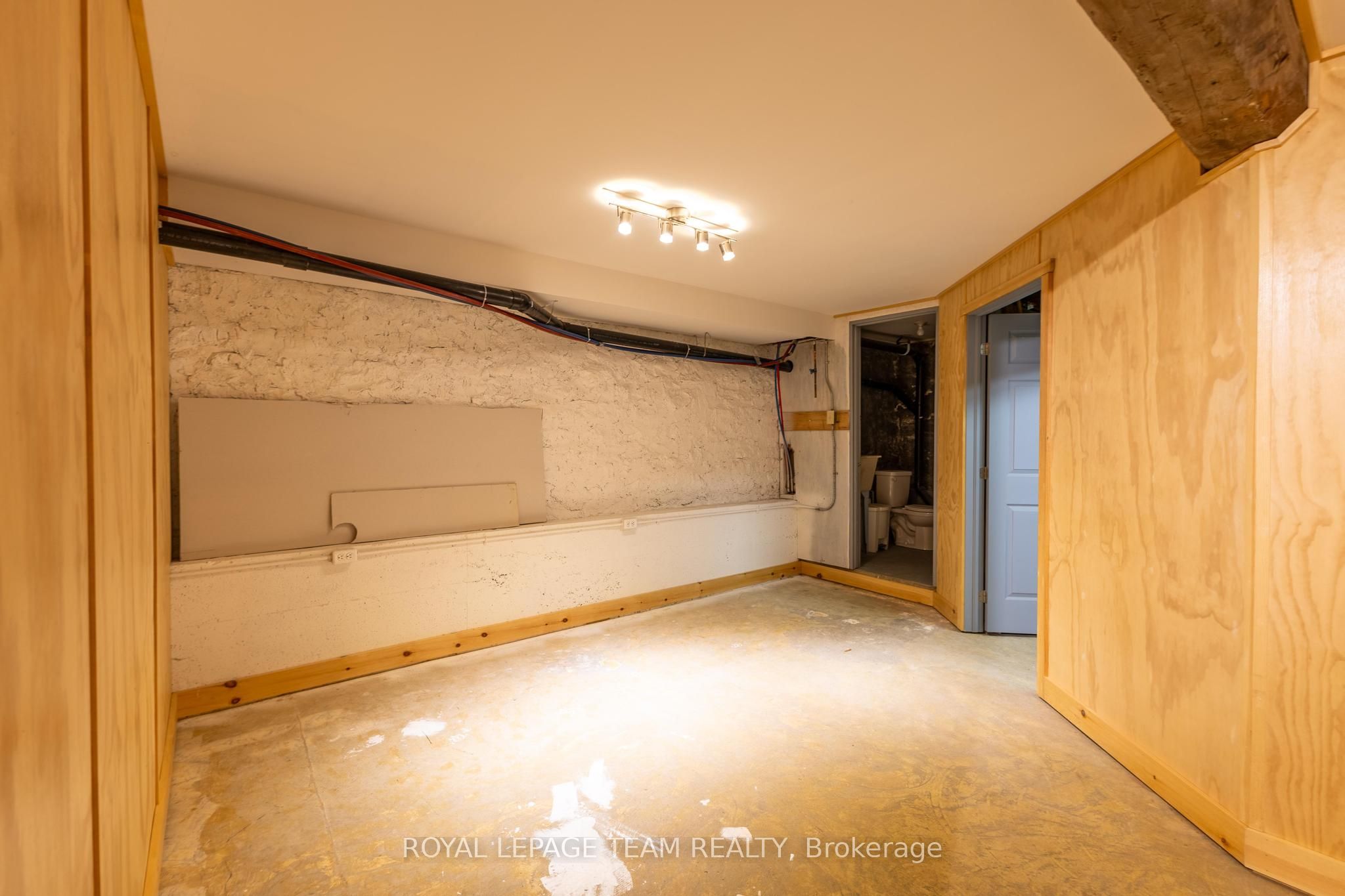 14 Elgin Street W Property Photo 30