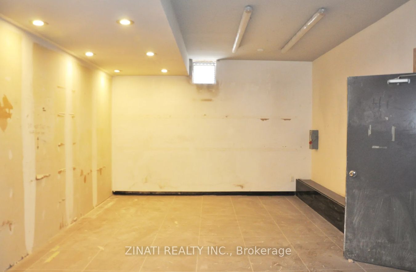 15 Bentley Avenue Property Photo 9