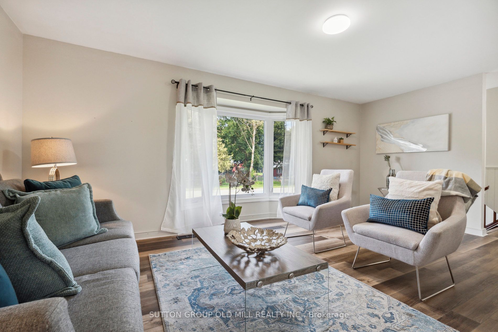 2 Menary Dr Property Photo 9