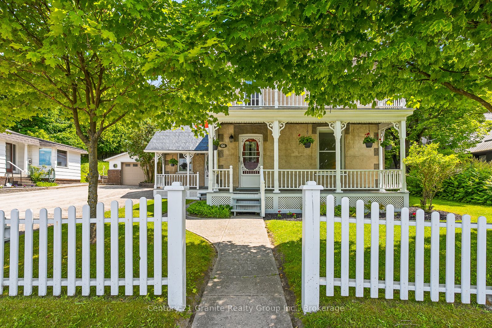 134 Highland Street Property Photo 2