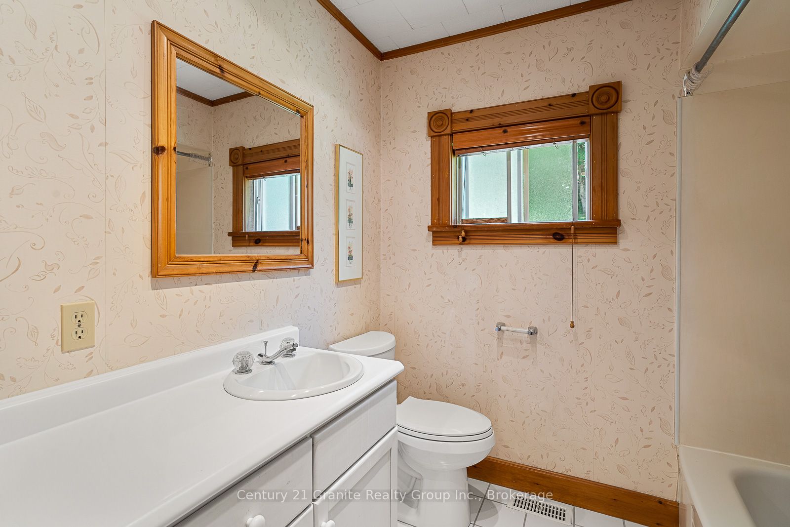 134 Highland Street Property Photo 7