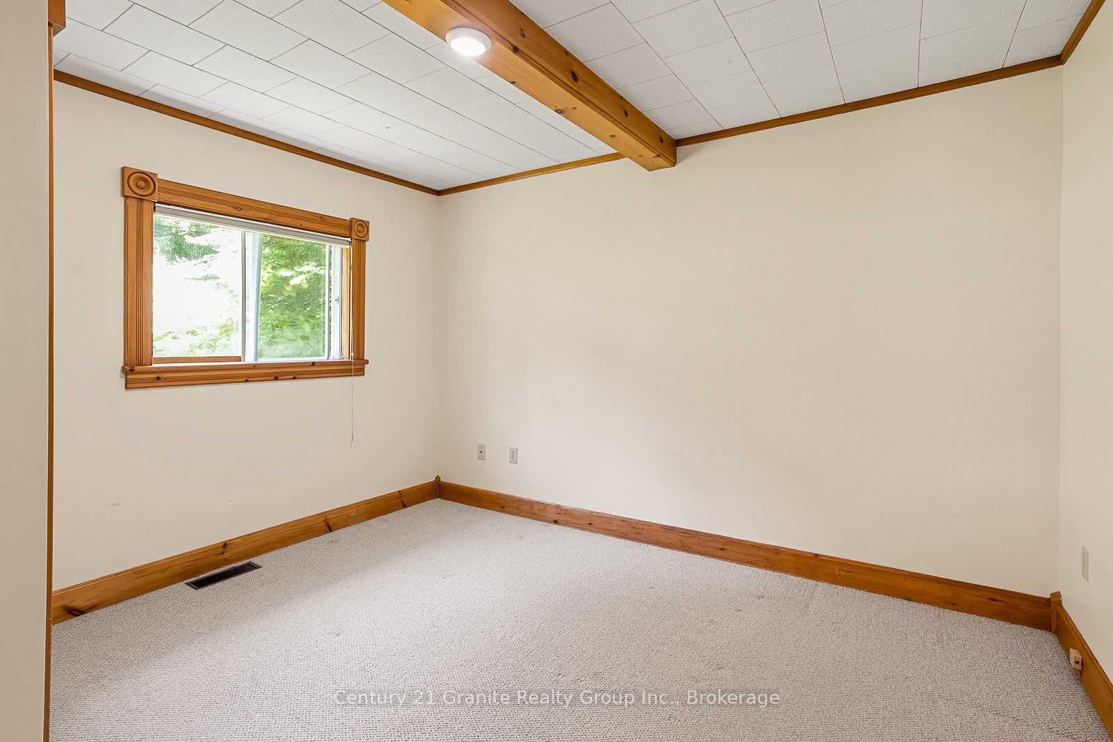 134 Highland Street Property Photo 9
