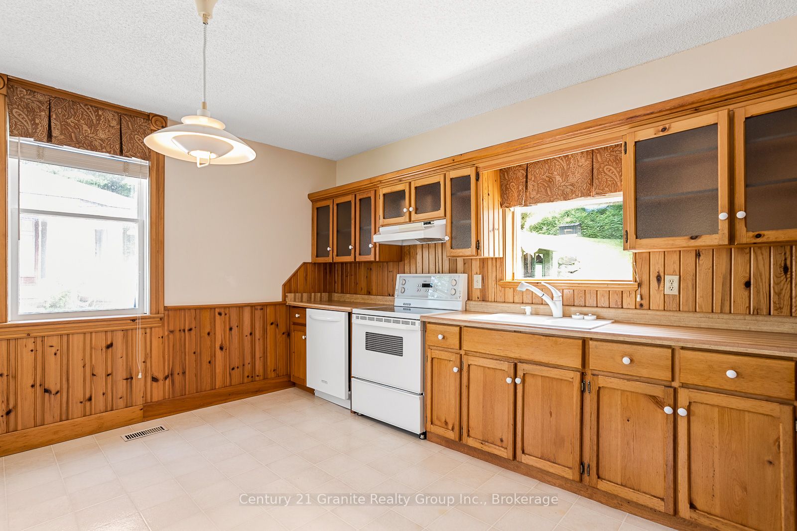 134 Highland Street Property Photo 15