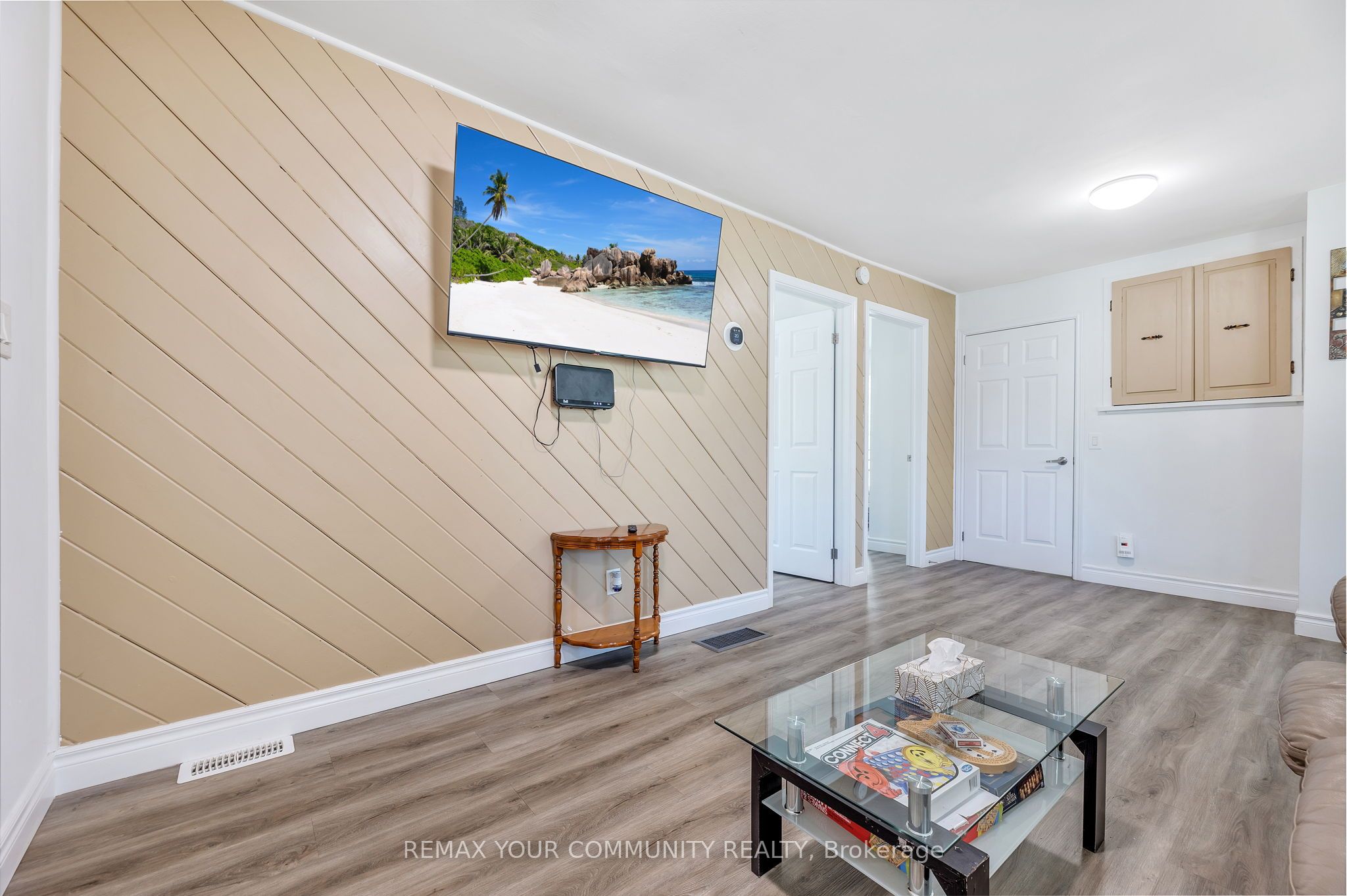 112922 Highway 7 Property Photo 11